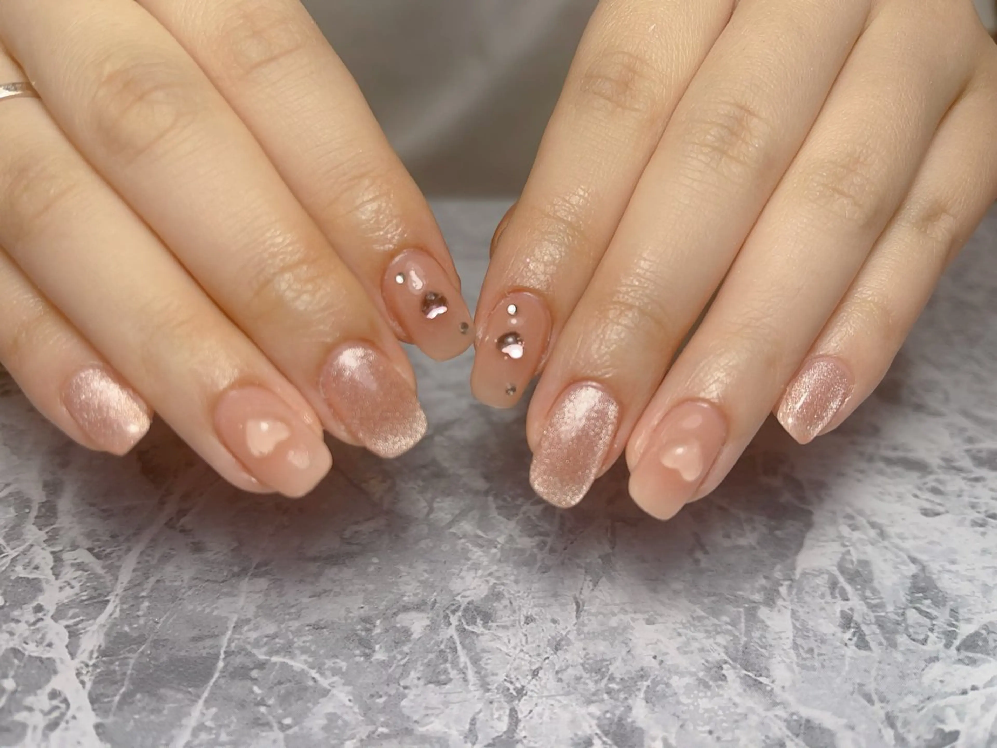 ネイル アートネイル フレンチネイル ジェルネイル グラデーション 韓国ネイル ハンドネイル 💕鈴木ユリ パラジェル/オフ無料のネイルデザイン