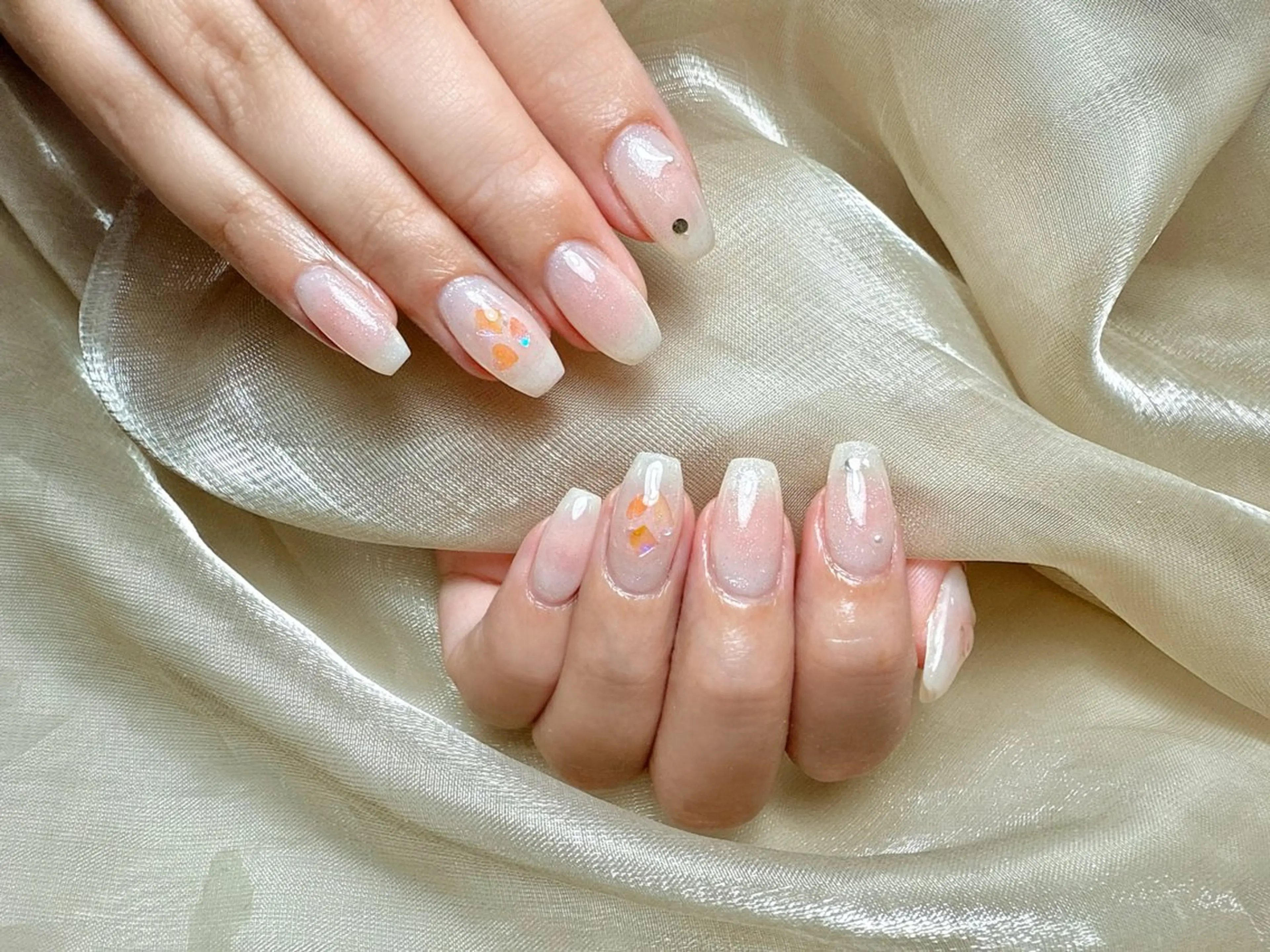 ネイル チークネイル 持ち込み ハンドネイル ハンドケア L. Nailのネイルデザイン