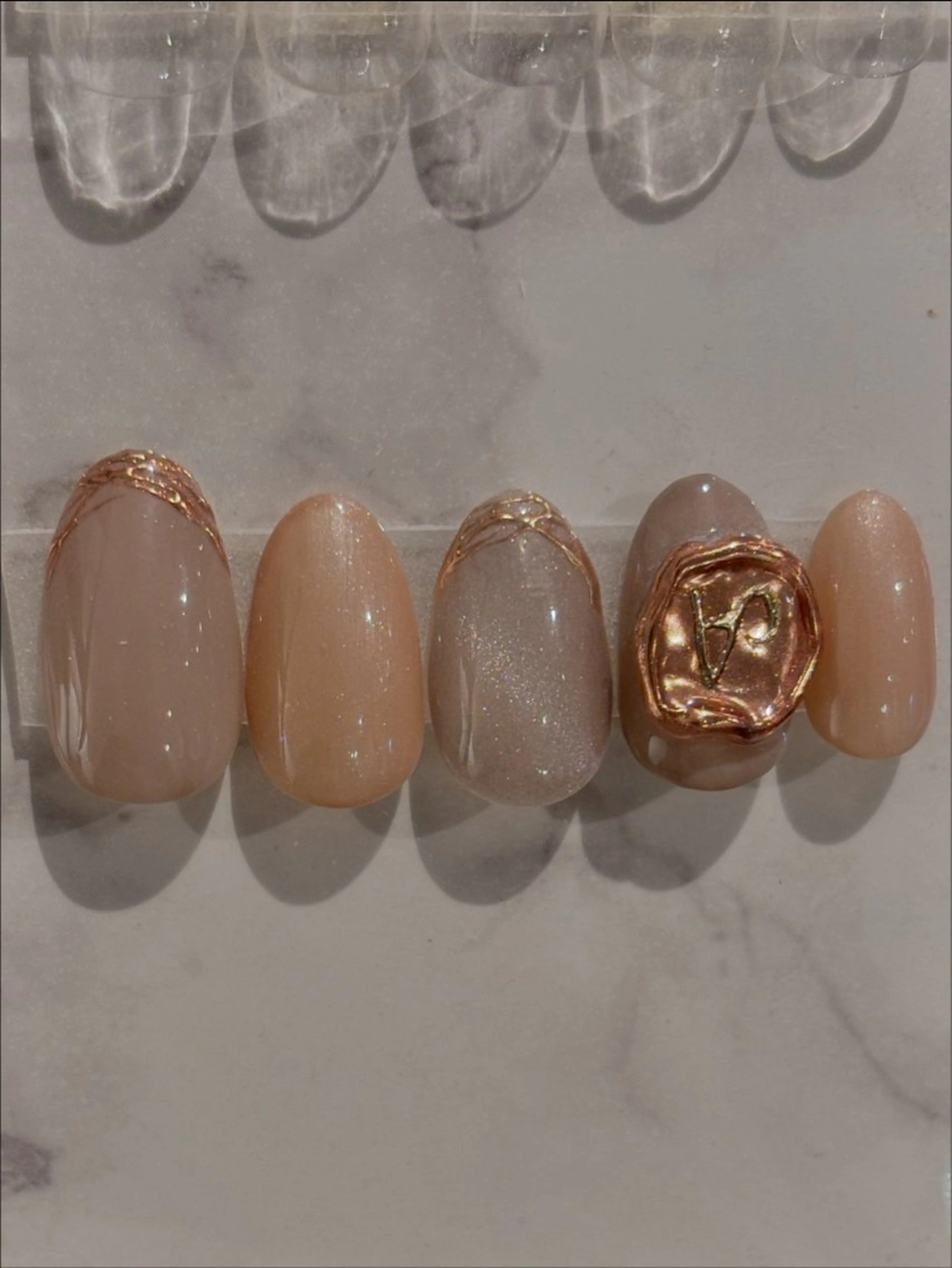 ネイル nail salon FROSCH所属・FROSCH/ Seinaのネイルデザイン