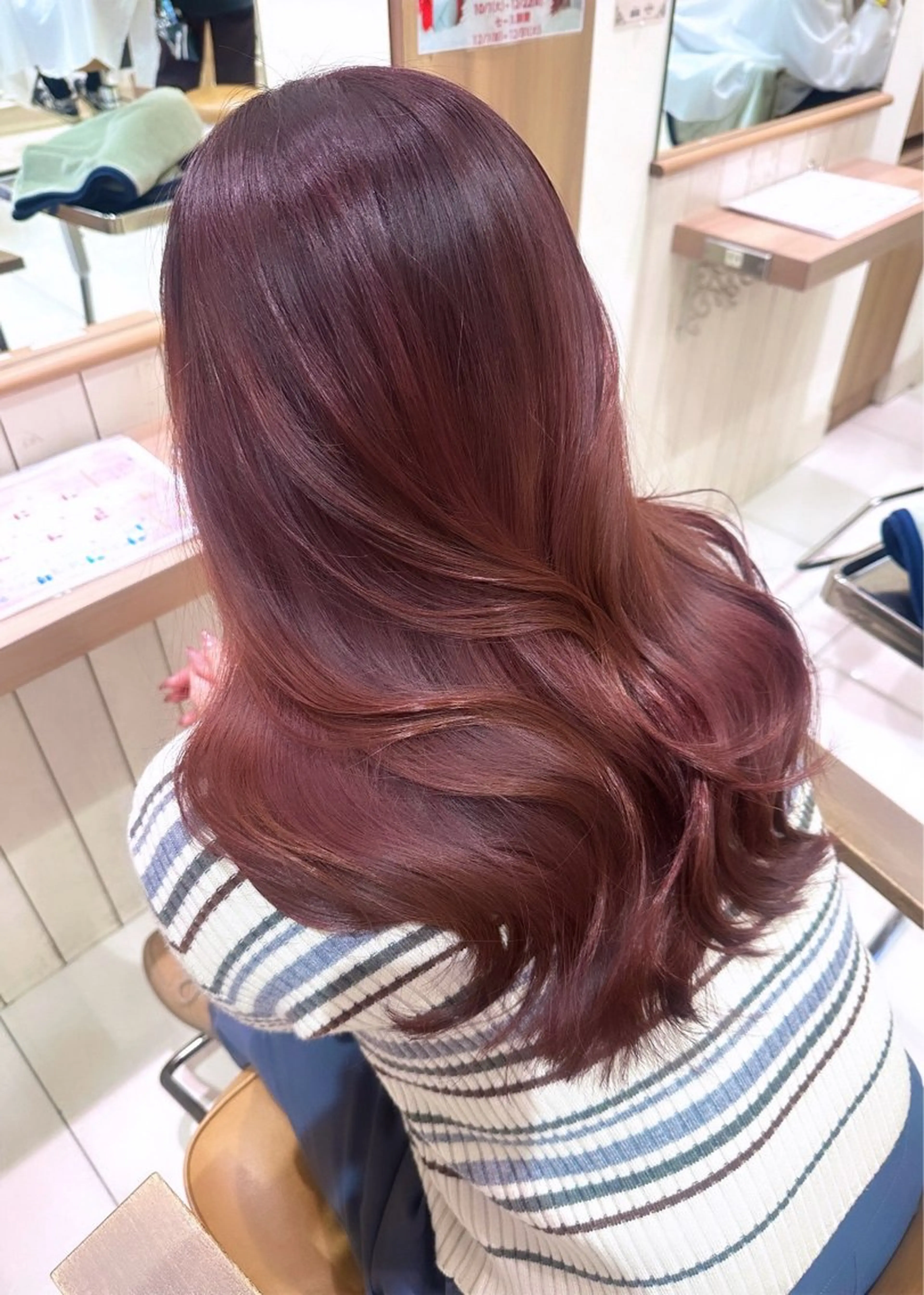 セミロング カラー レイヤーカット🪽 𝐼𝐾𝑈𝑀𝐼のヘアスタイル