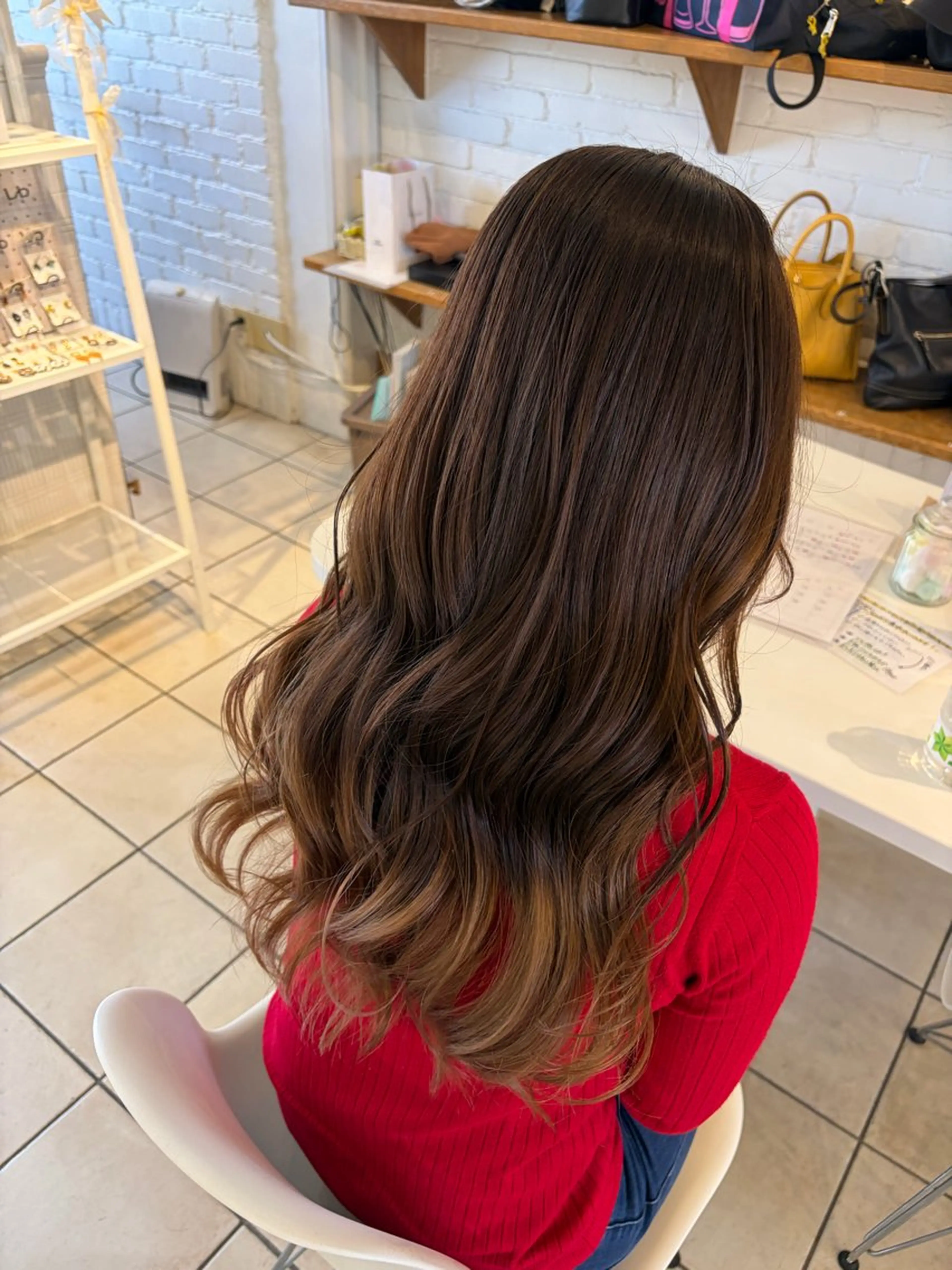 ロング カラー グラデーションカラー 🩰韓国レイヤー🩷 艶カラー🌷小栁歩美のヘアスタイル