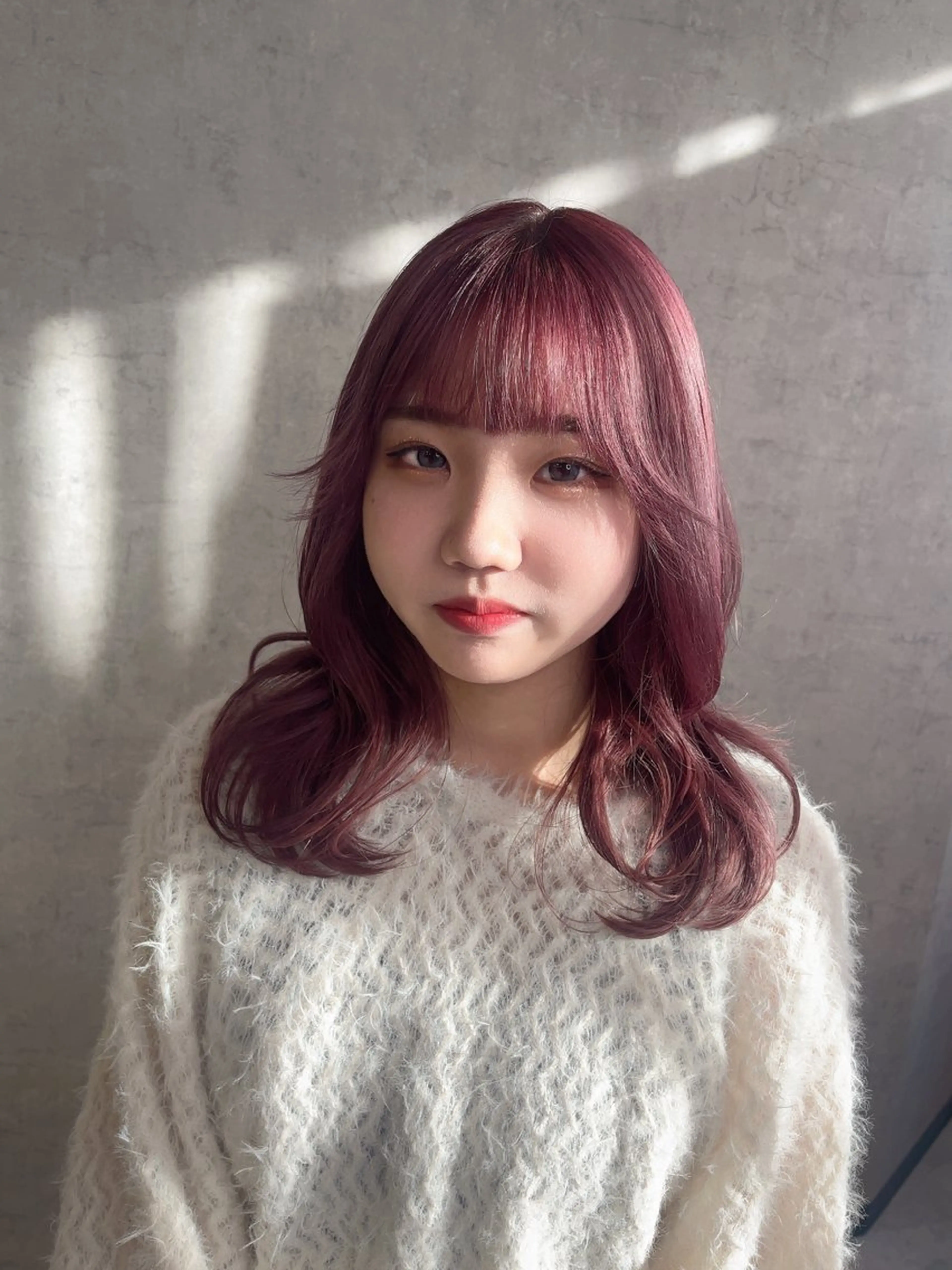 ミディアム KAEDE🎀 ジャニオタ美容師のヘアスタイル