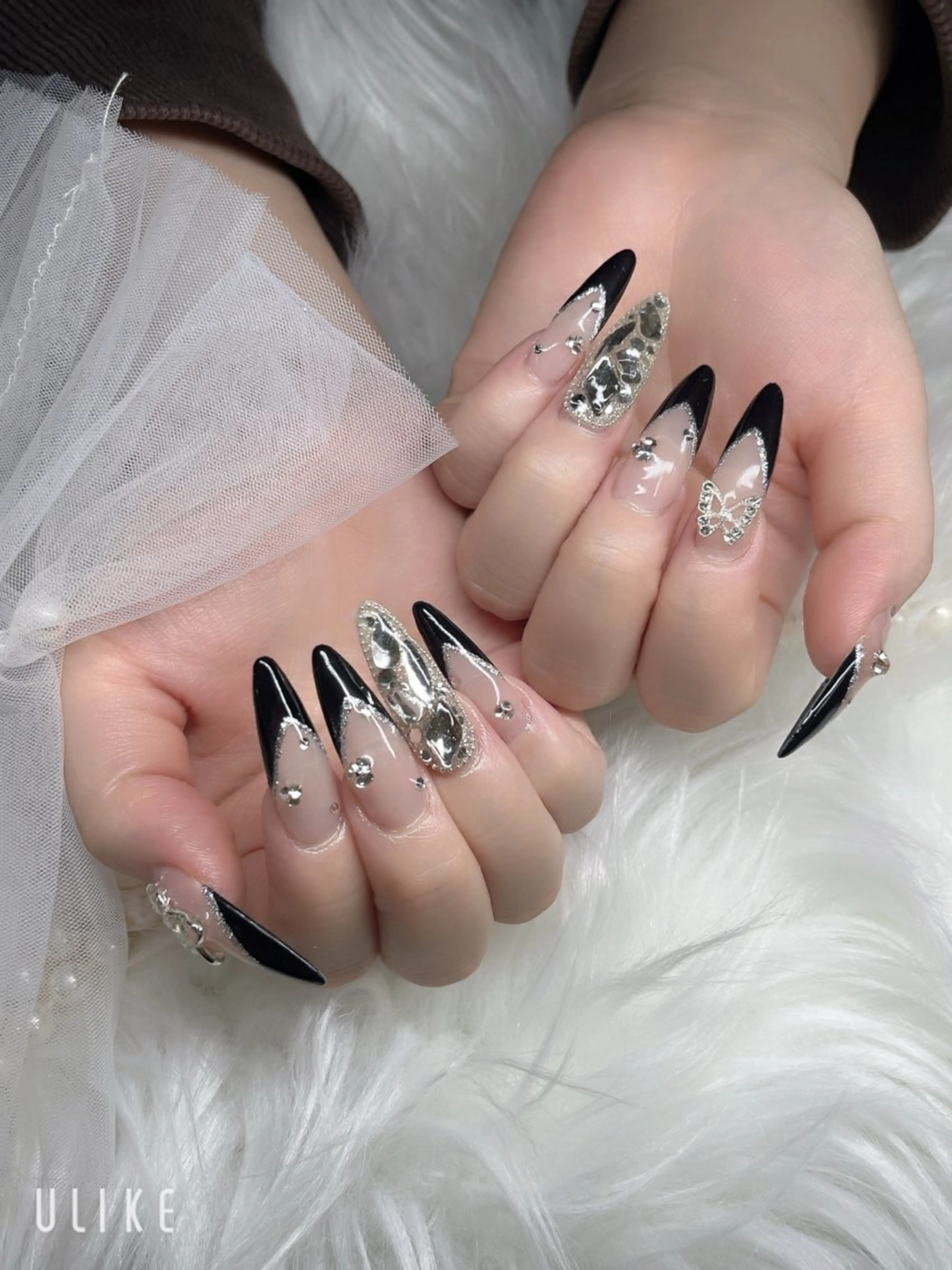 ネイル ハンドネイル YOLO NAILのネイルデザイン