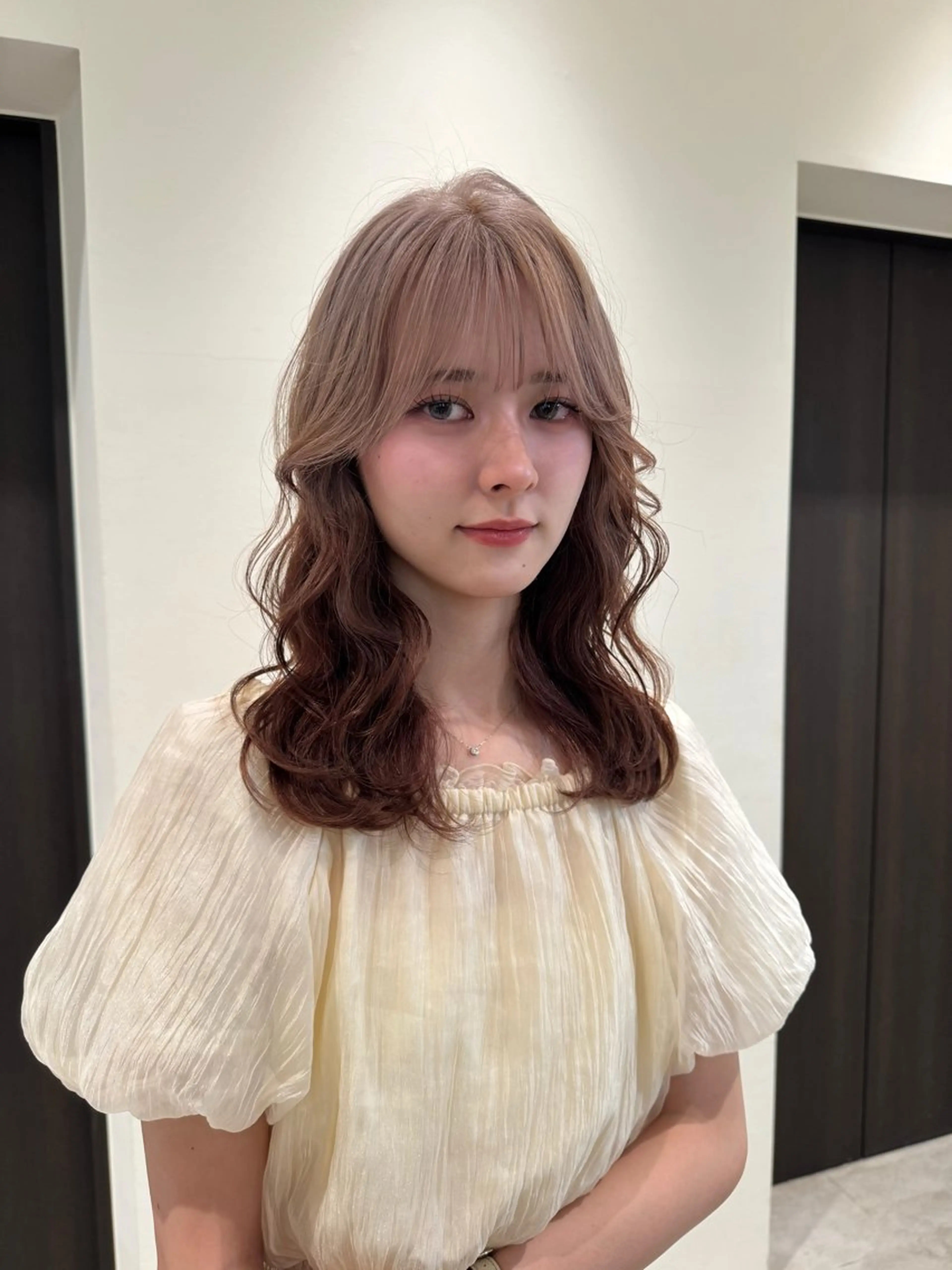 ロング カット トリートメント ヘッドスパ i.GINZA所属・ハイトーン/透明感 カラー/レイヤーのヘアスタイル