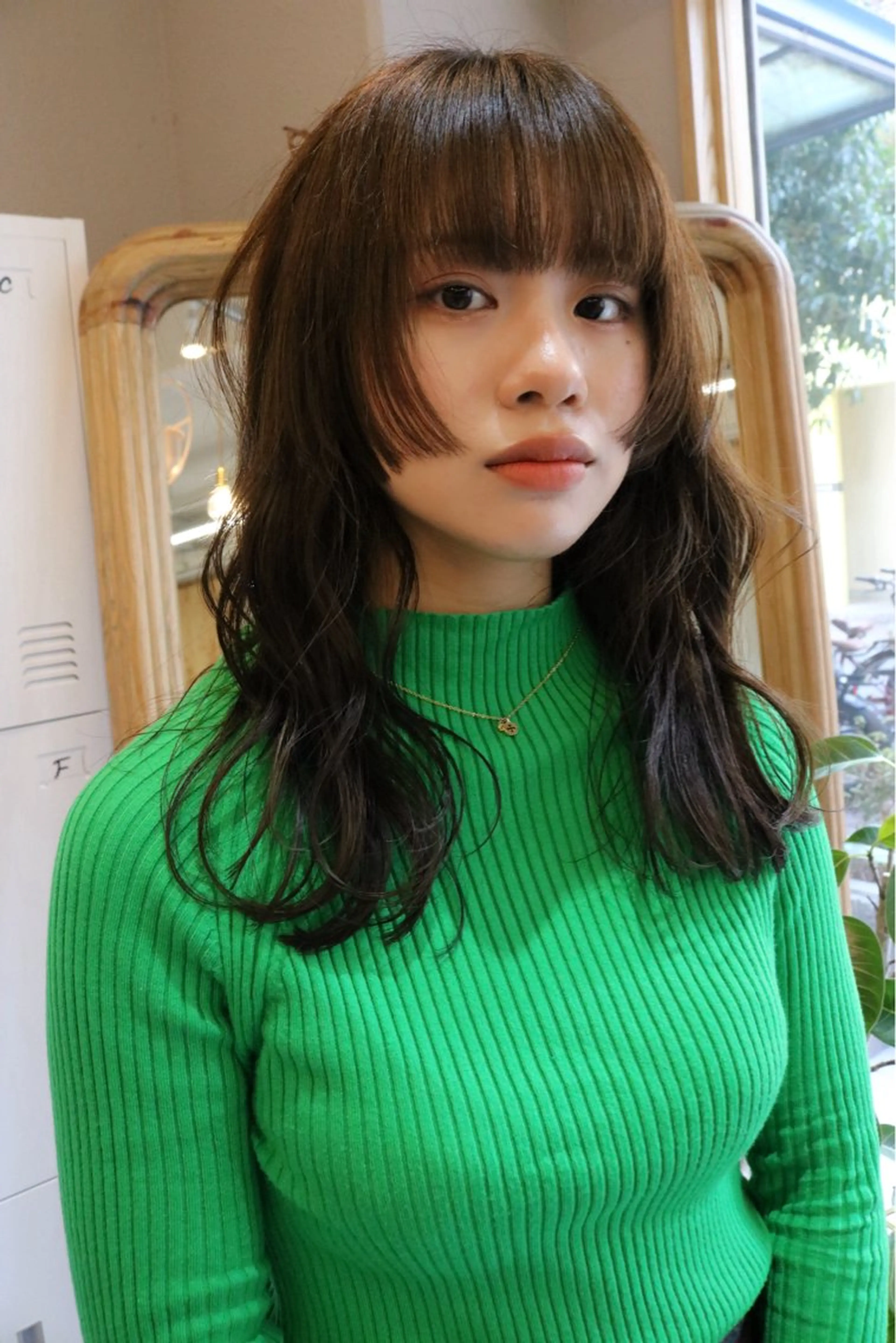 ミディアム カラー 松村 澪里のヘアスタイル