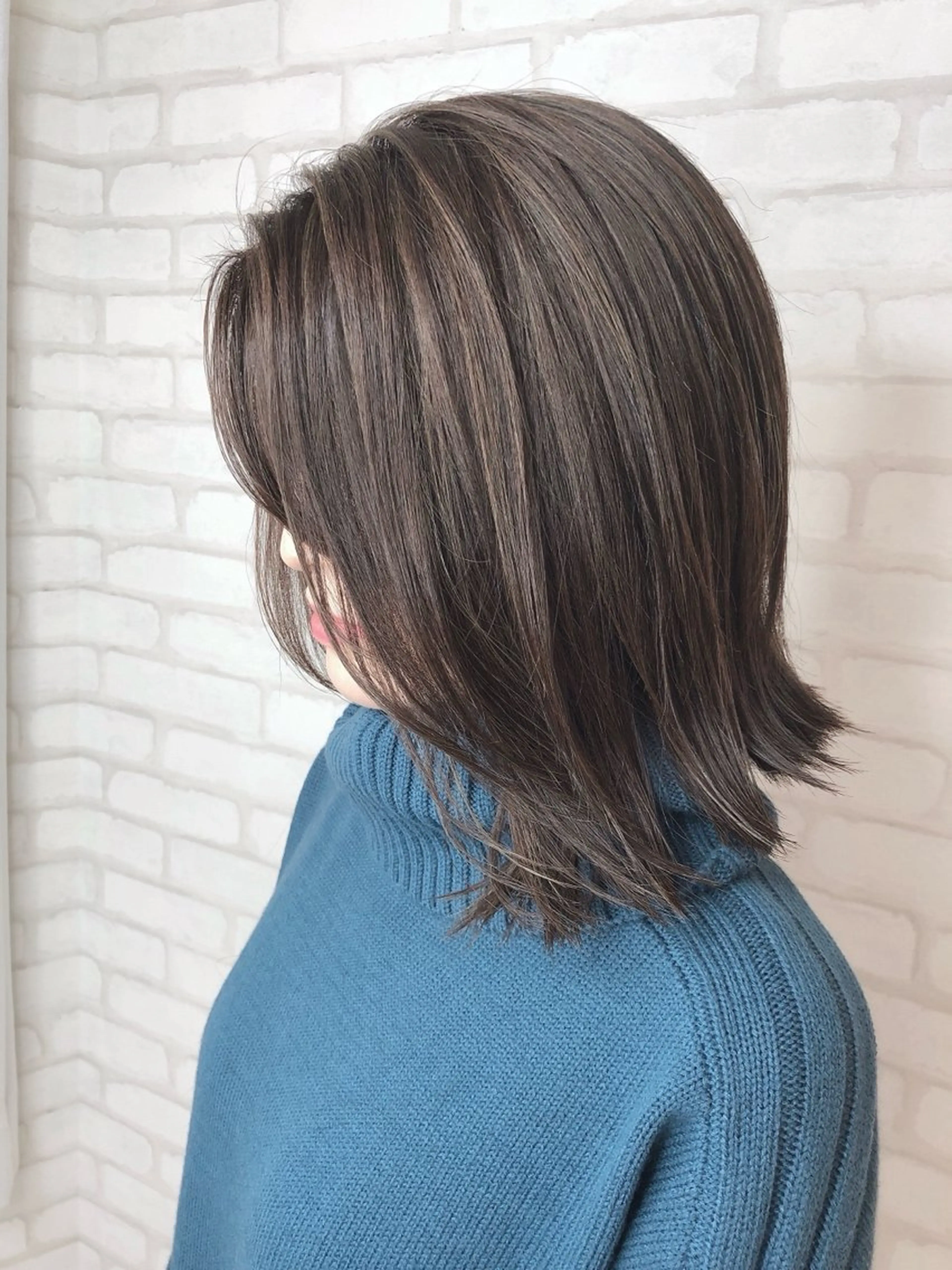 ミディアム カラー ハイライトカラー ハイライト ヘアカラー 透明感/韓国風 HIRARIのヘアスタイル