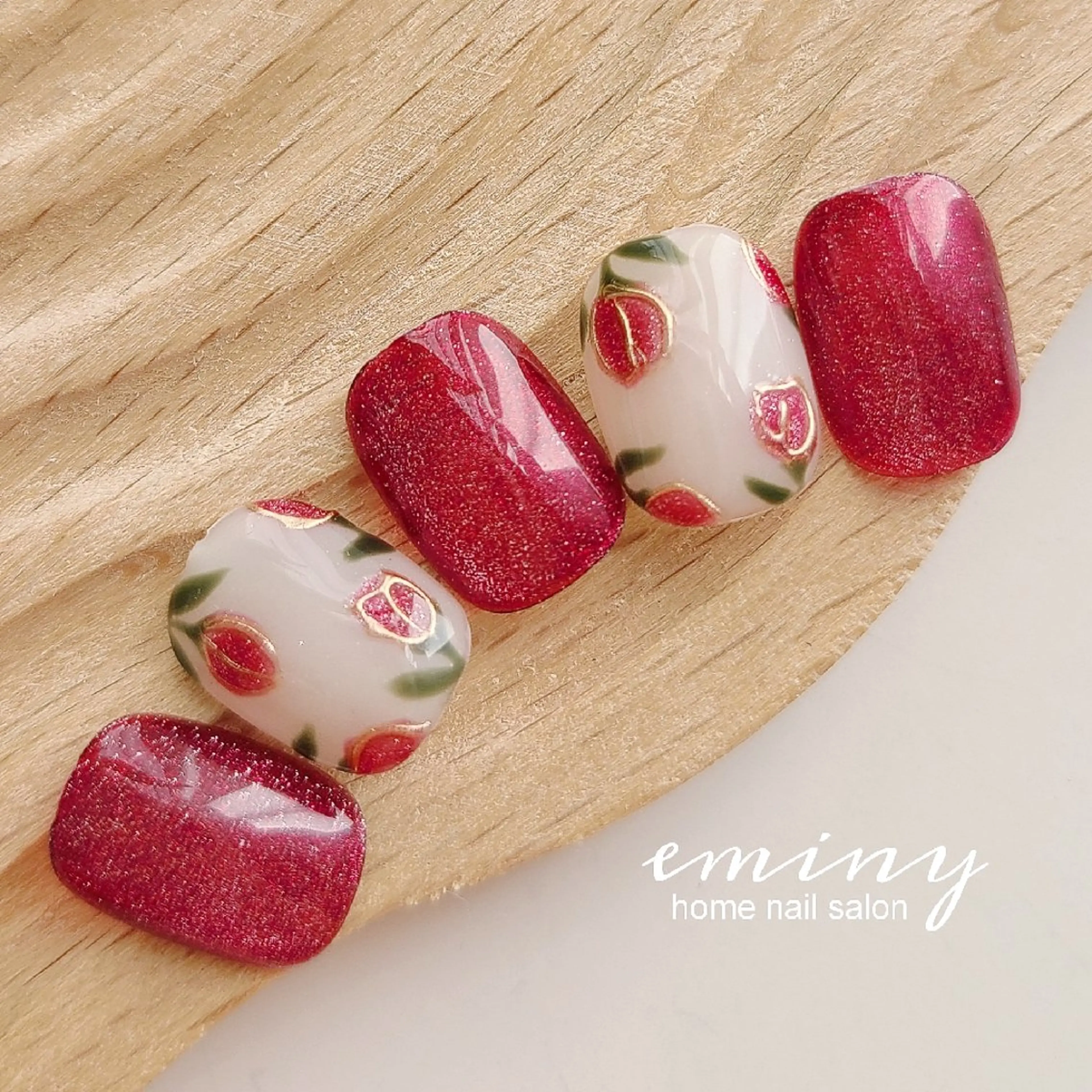 ネイル フラワーネイル ジェルネイル キラキラネイル 韓国ネイル マグネットネイル ハンドネイル nail salon  eminyのネイルデザイン