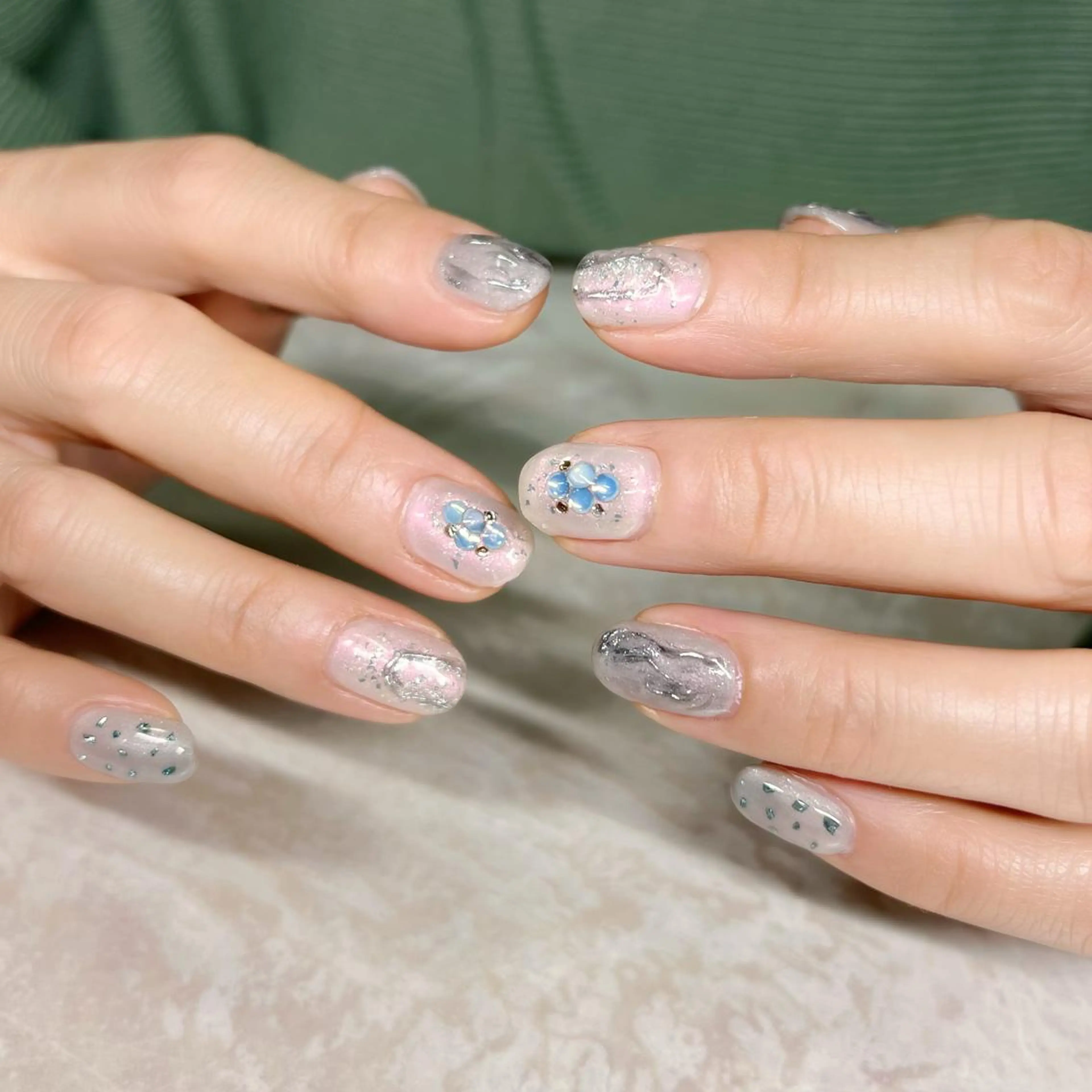 ネイル ニュアンスネイル ショートネイル gemickle nailのネイルデザイン