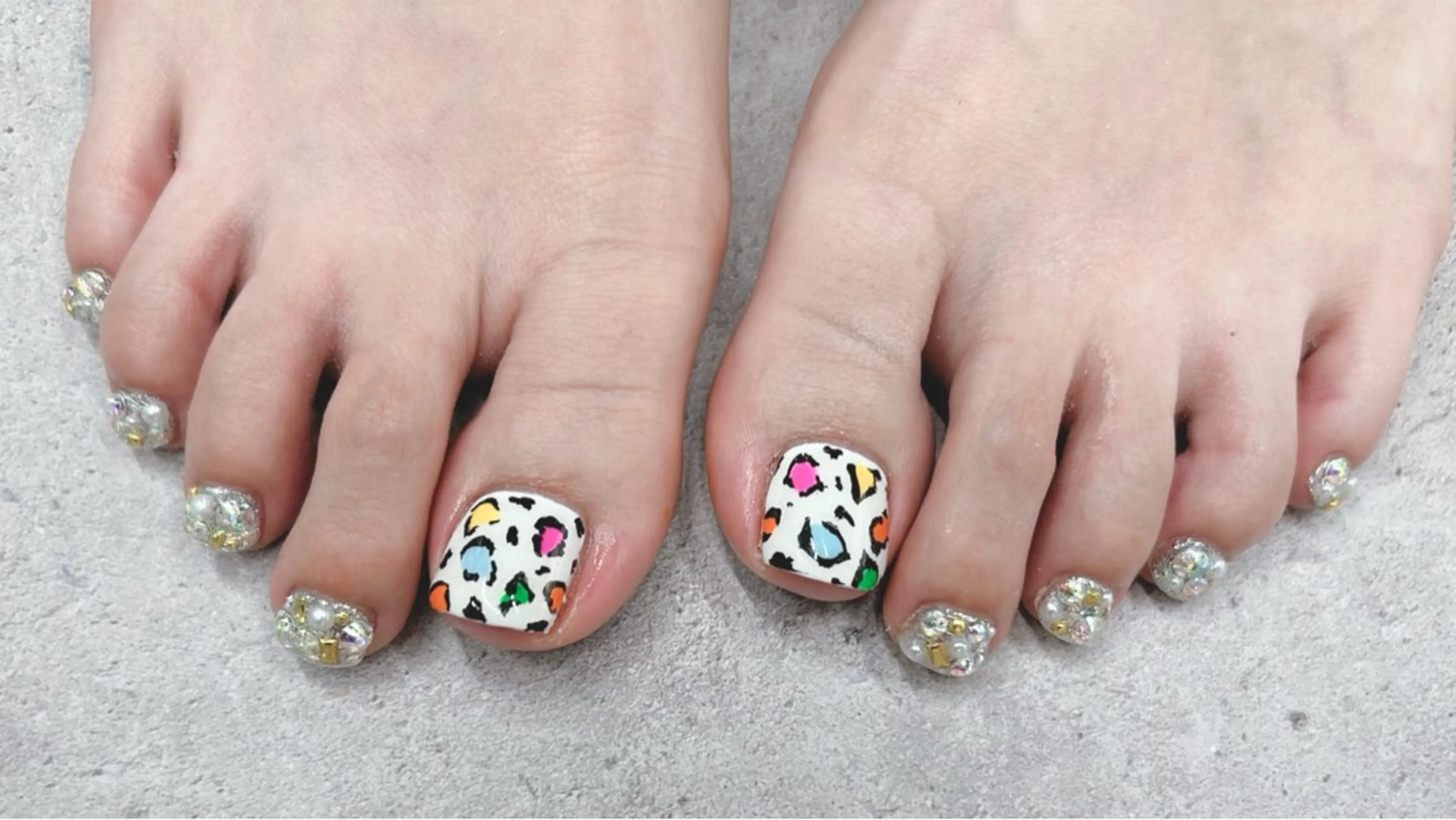 ネイル アニマル柄 フットネイル Nail Salon agré所属・agré ネイルサロン　アグレのネイルデザイン