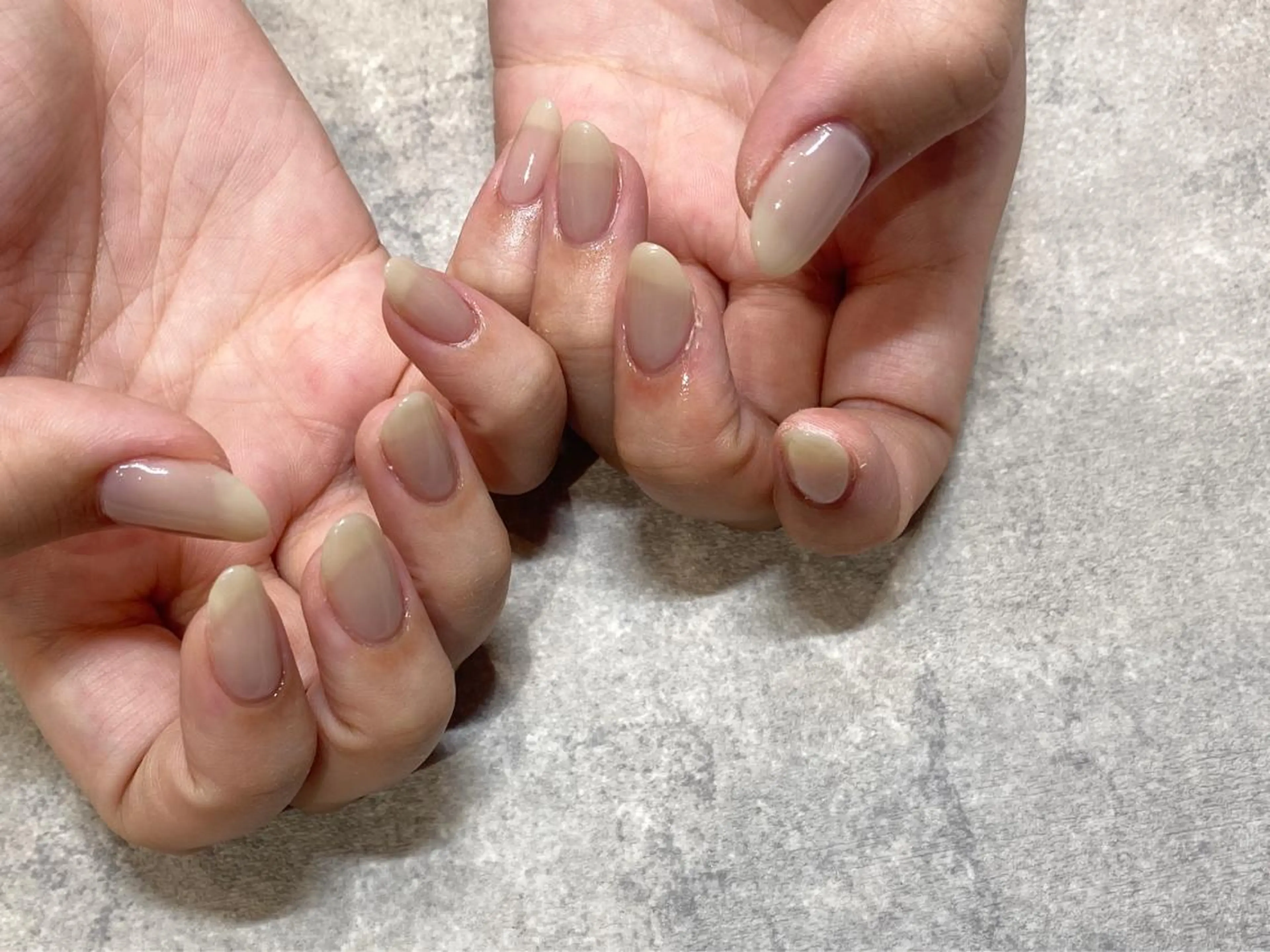 ネイル ハンドネイル NINEnami ニュアンスネイルのネイルデザイン