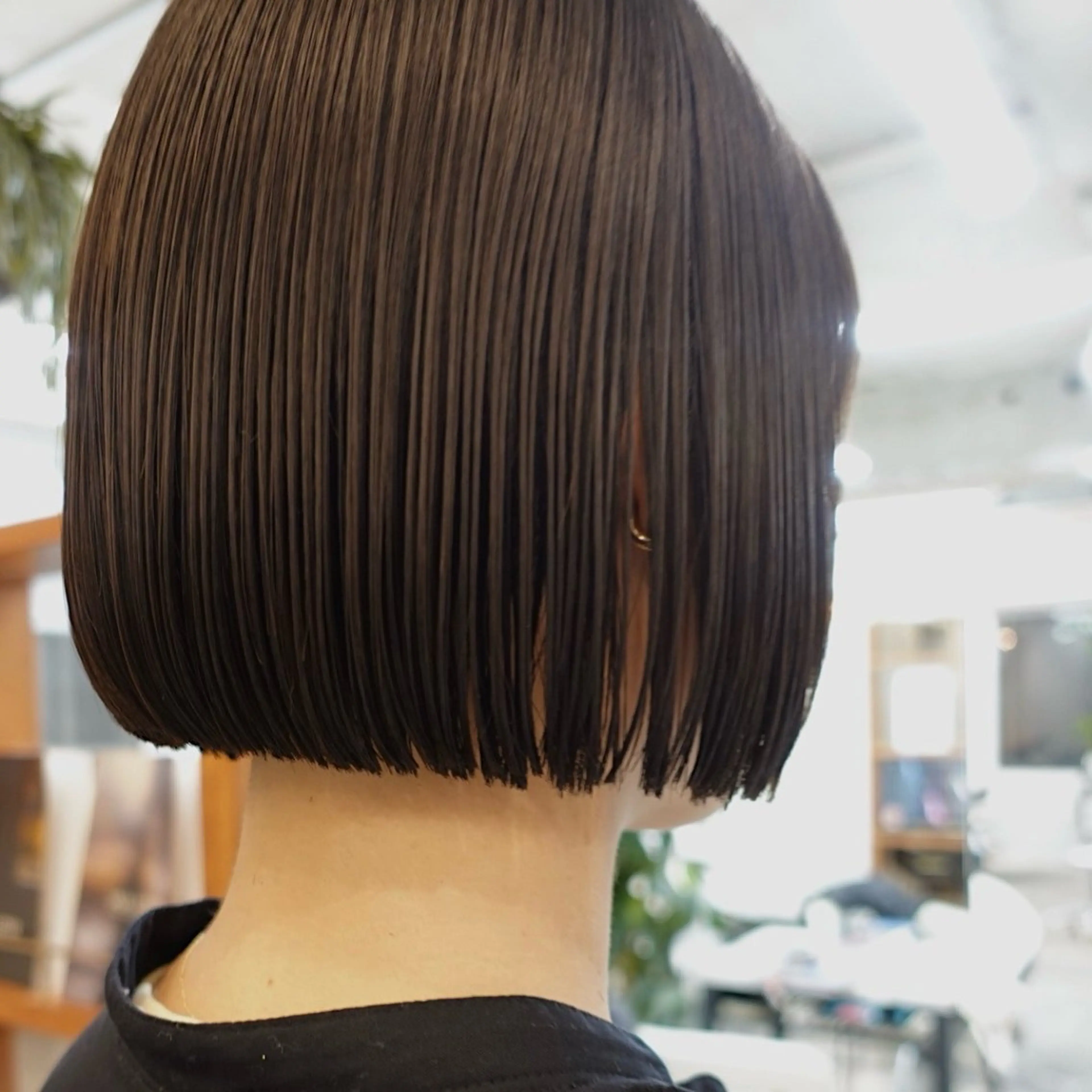 ショート ヘアアレンジ くせ毛 レイヤーカット 縮毛矯正 カット トリートメント 🌐サトウ リョウ🌐のヘアスタイル