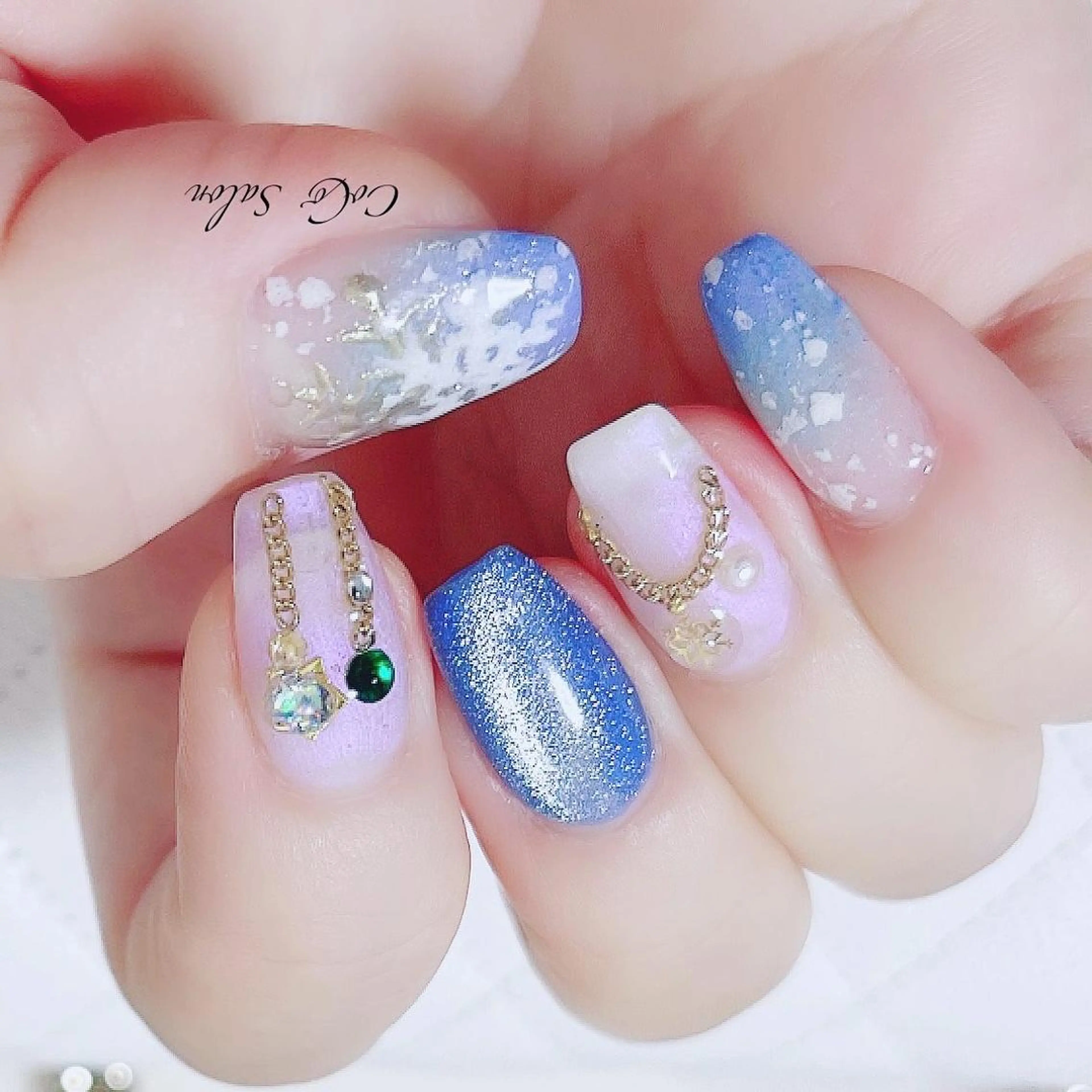 ネイル オーロラネイル 長さ出し ジェルネイル 水色 マグネットネイル ハンドネイル CoCoSalon ネイル/まつ毛予約のネイルデザイン