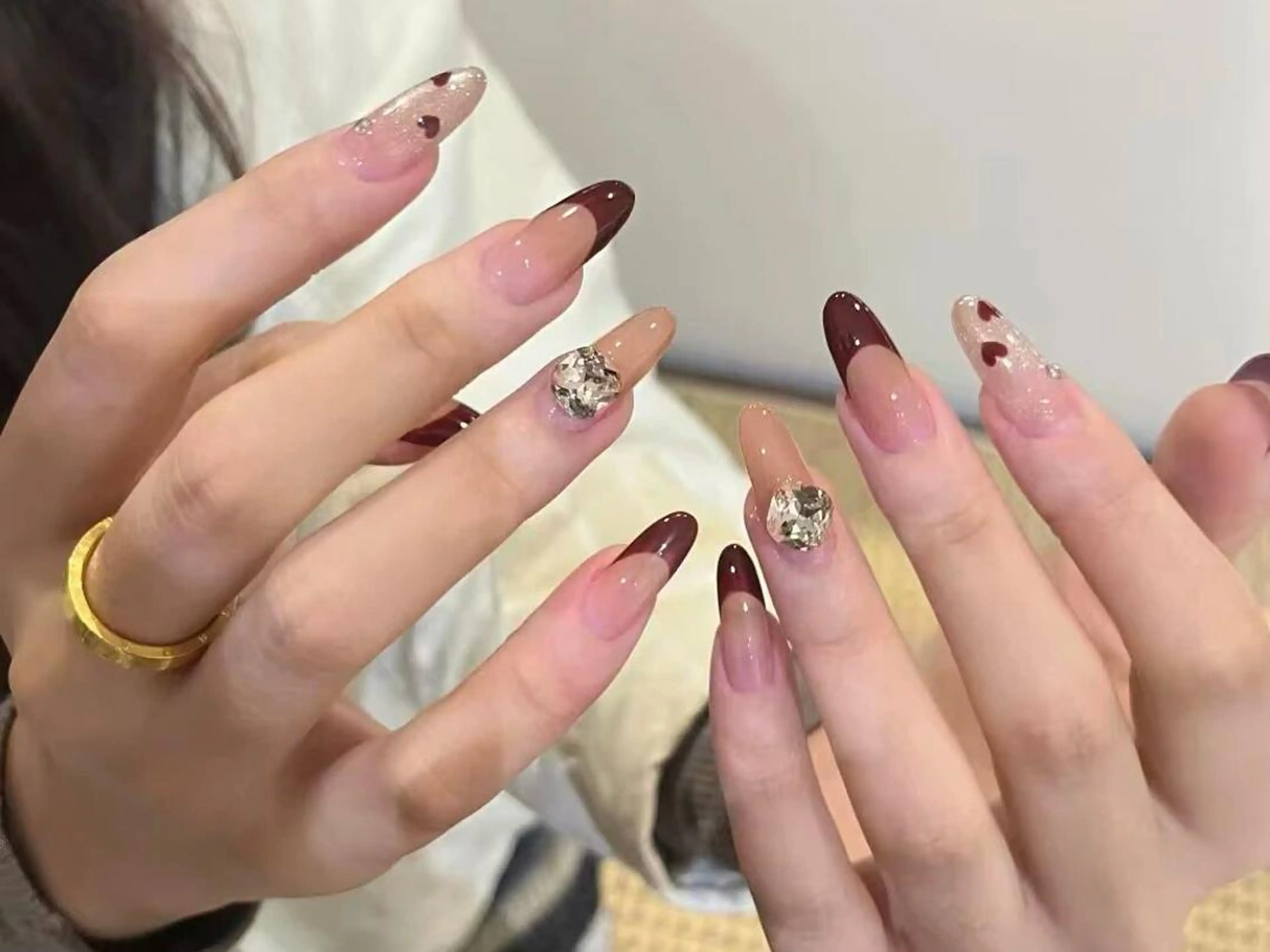 ネイル カジュアル チークネイル フレンチネイル ジェルネイル ガーリー 鈴木 ミサキのネイルデザイン