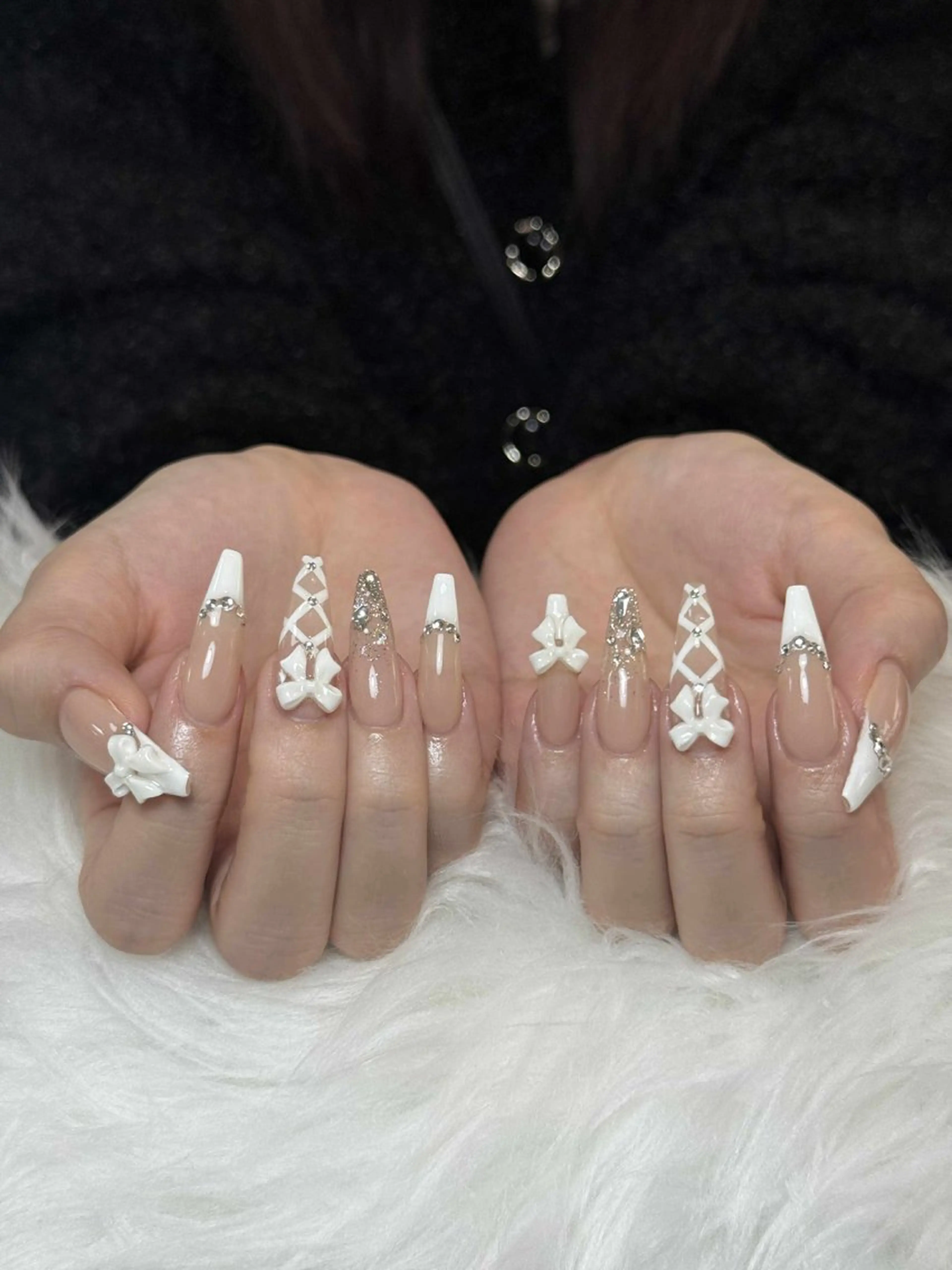 ネイル オーロラネイル ボルドー ブラウン 氷ネイル・うるうるネイル キラキラネイル ハンドネイル Julli ジュリのネイルデザイン