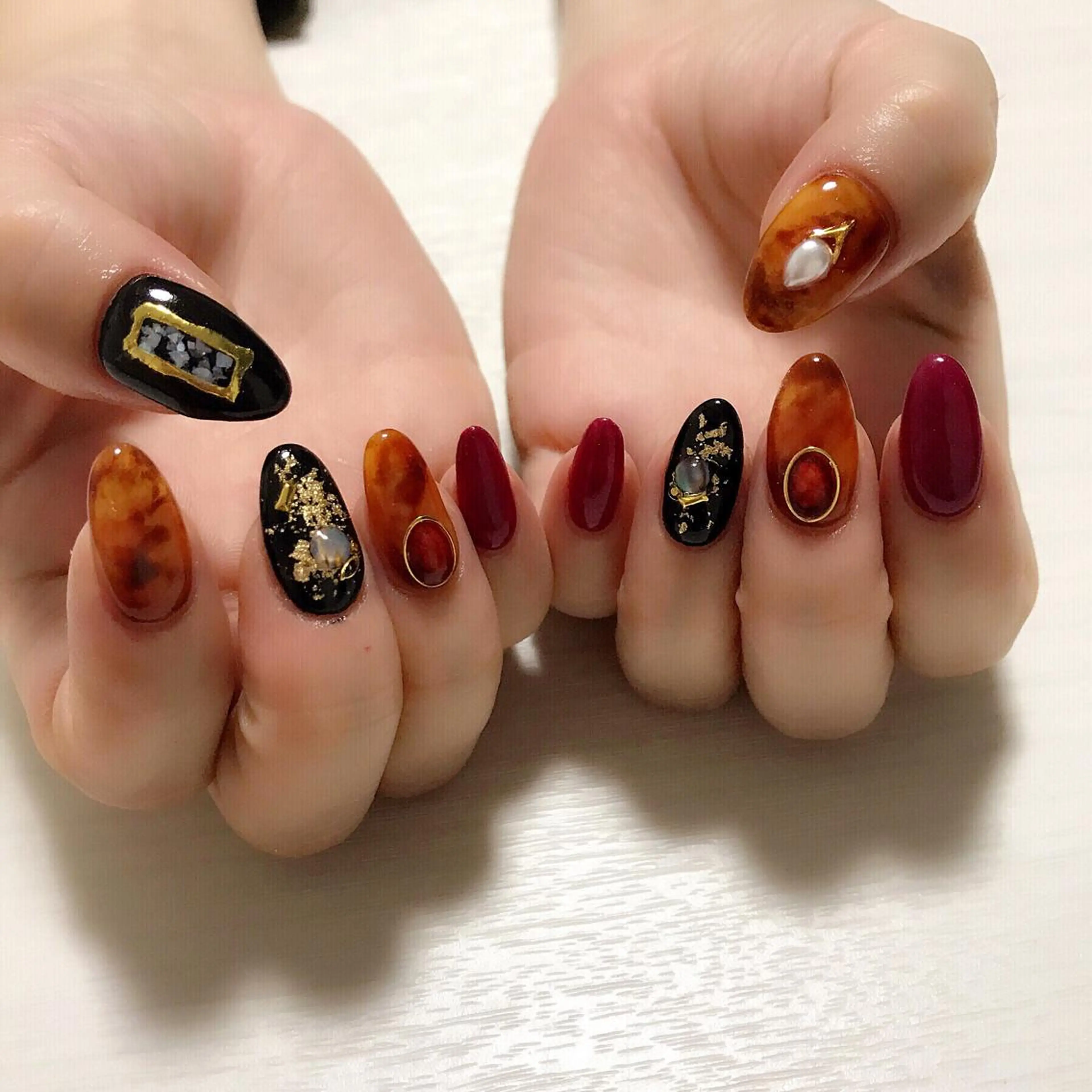 ネイル ストーンネイル nail salon A'n bijouのネイルデザイン