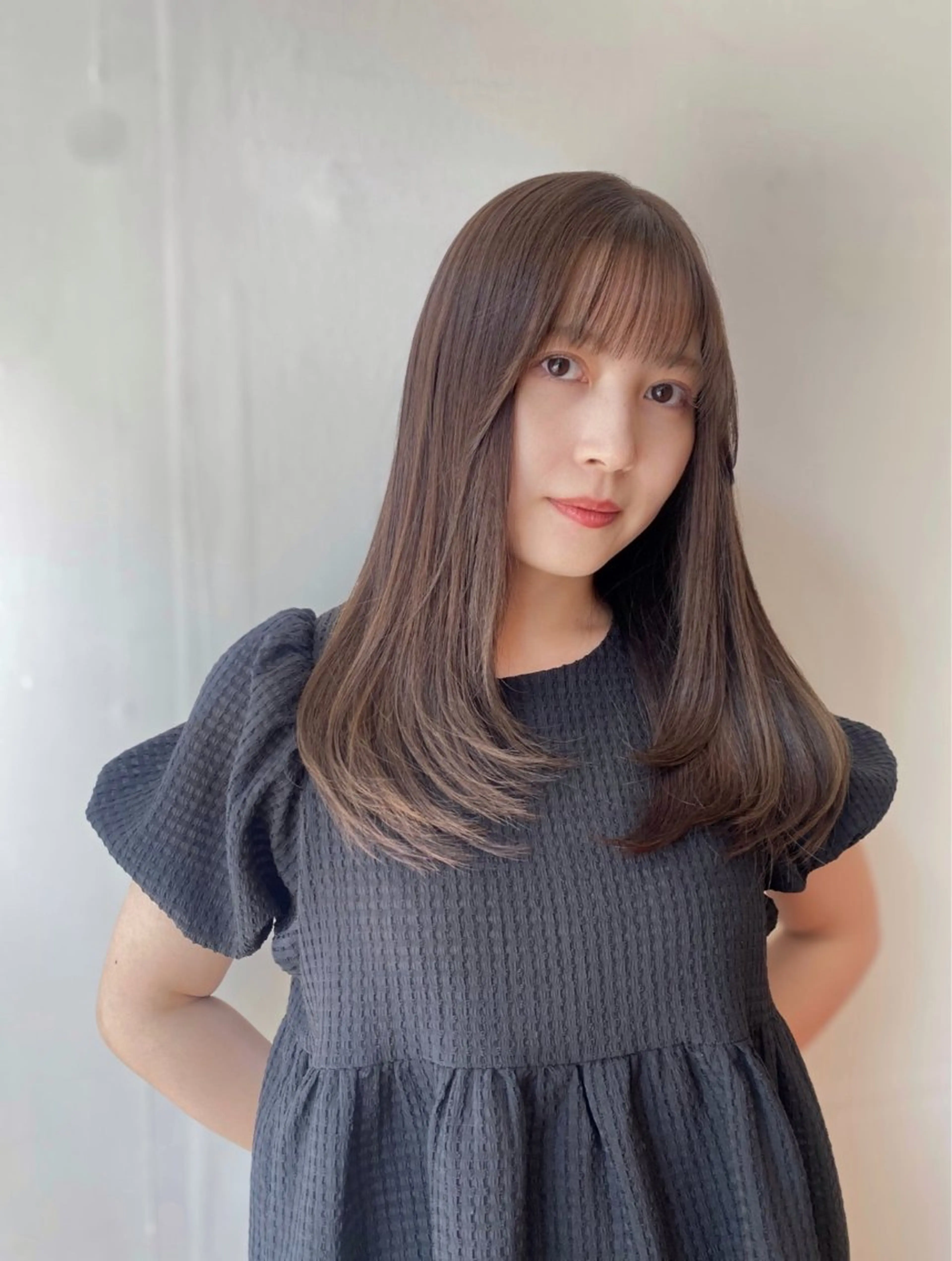 カット+透明感カラー(土日祝+1,500)の写真