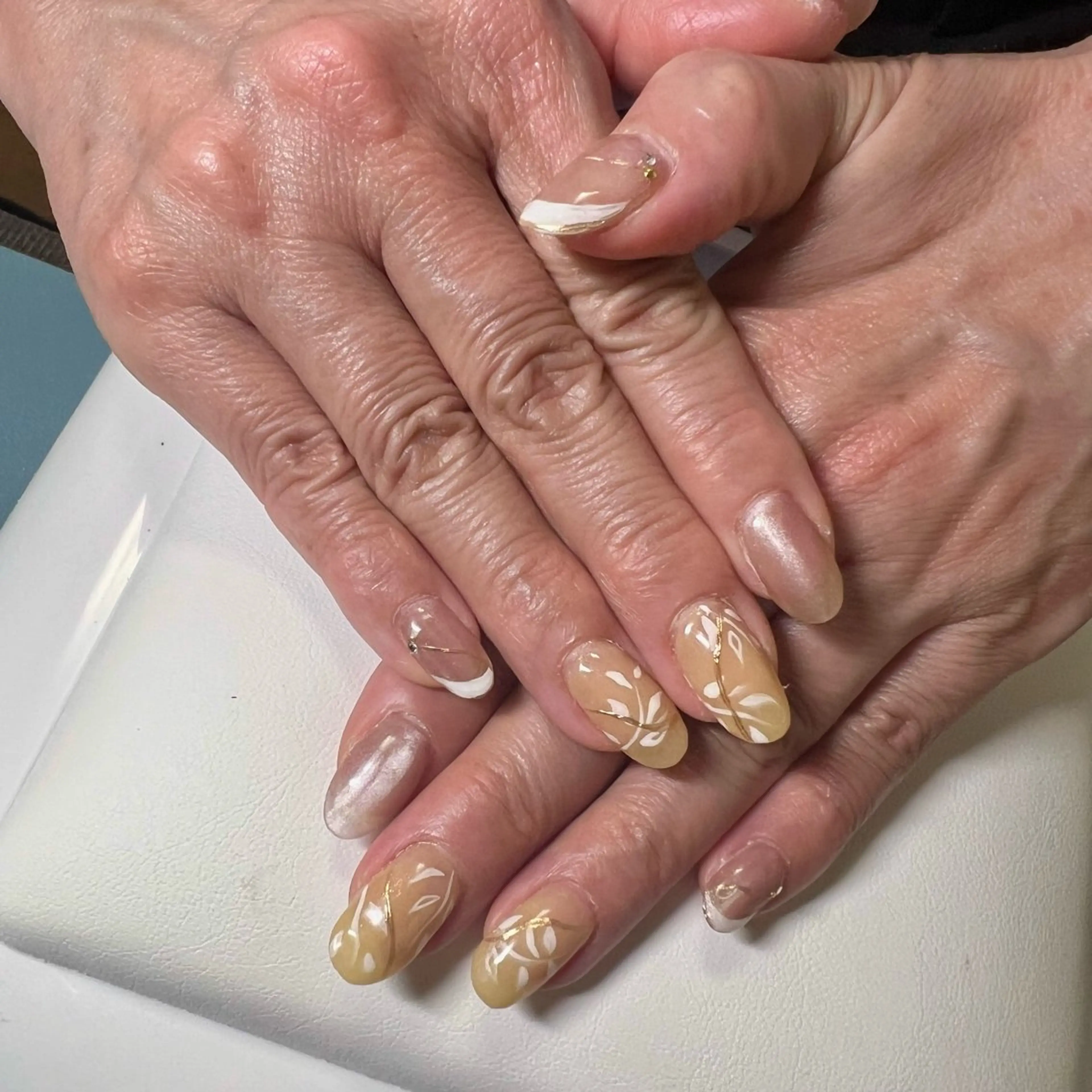 ネイル ハンドネイル やつや ももかのネイルデザイン