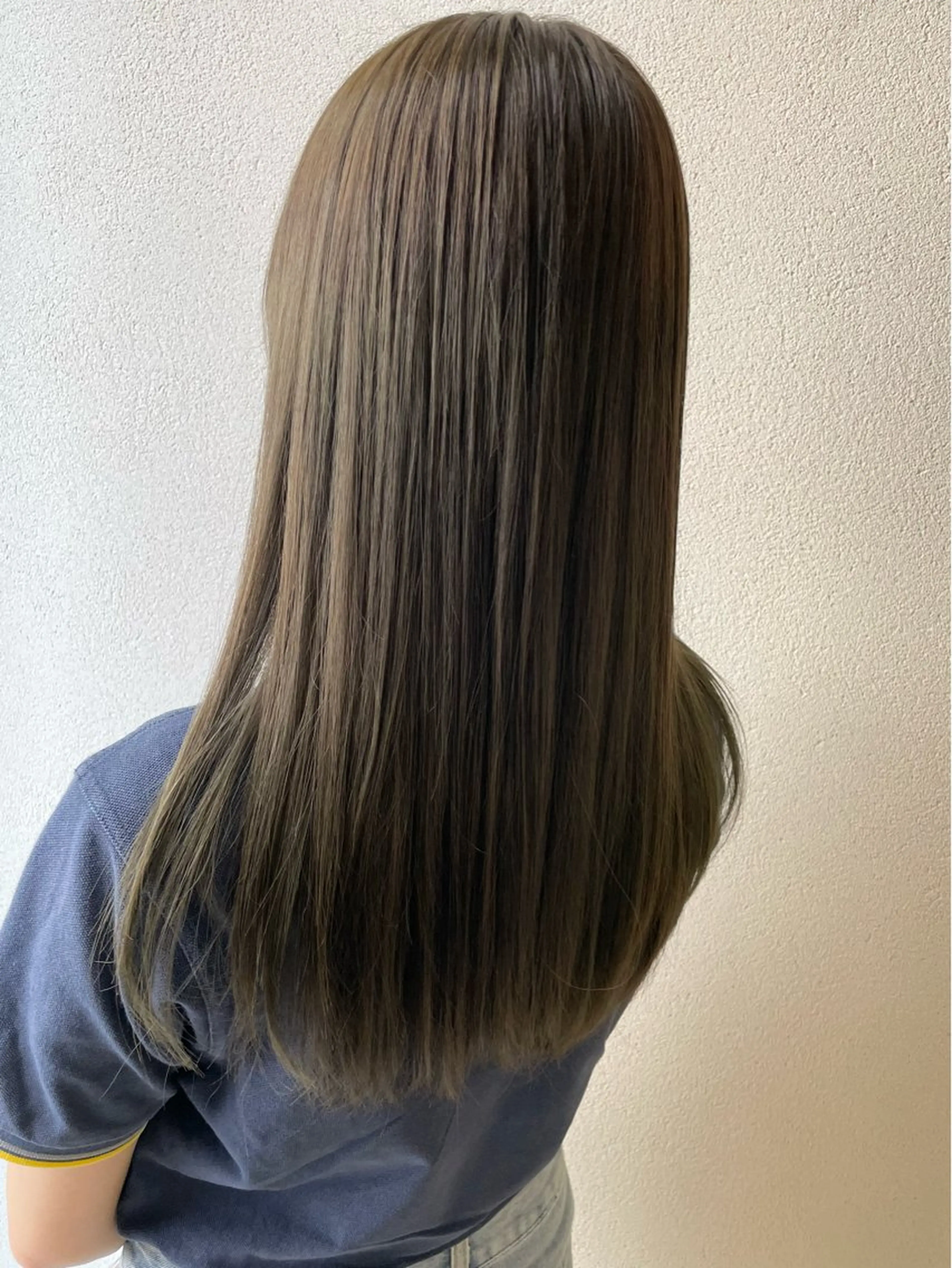 ロング カラー ブリーチ 透明感カラー ダブルカラー グレージュ ブリーチなしカラー カット ヘアカラー トリートメント 沢田 瞳のヘアスタイル