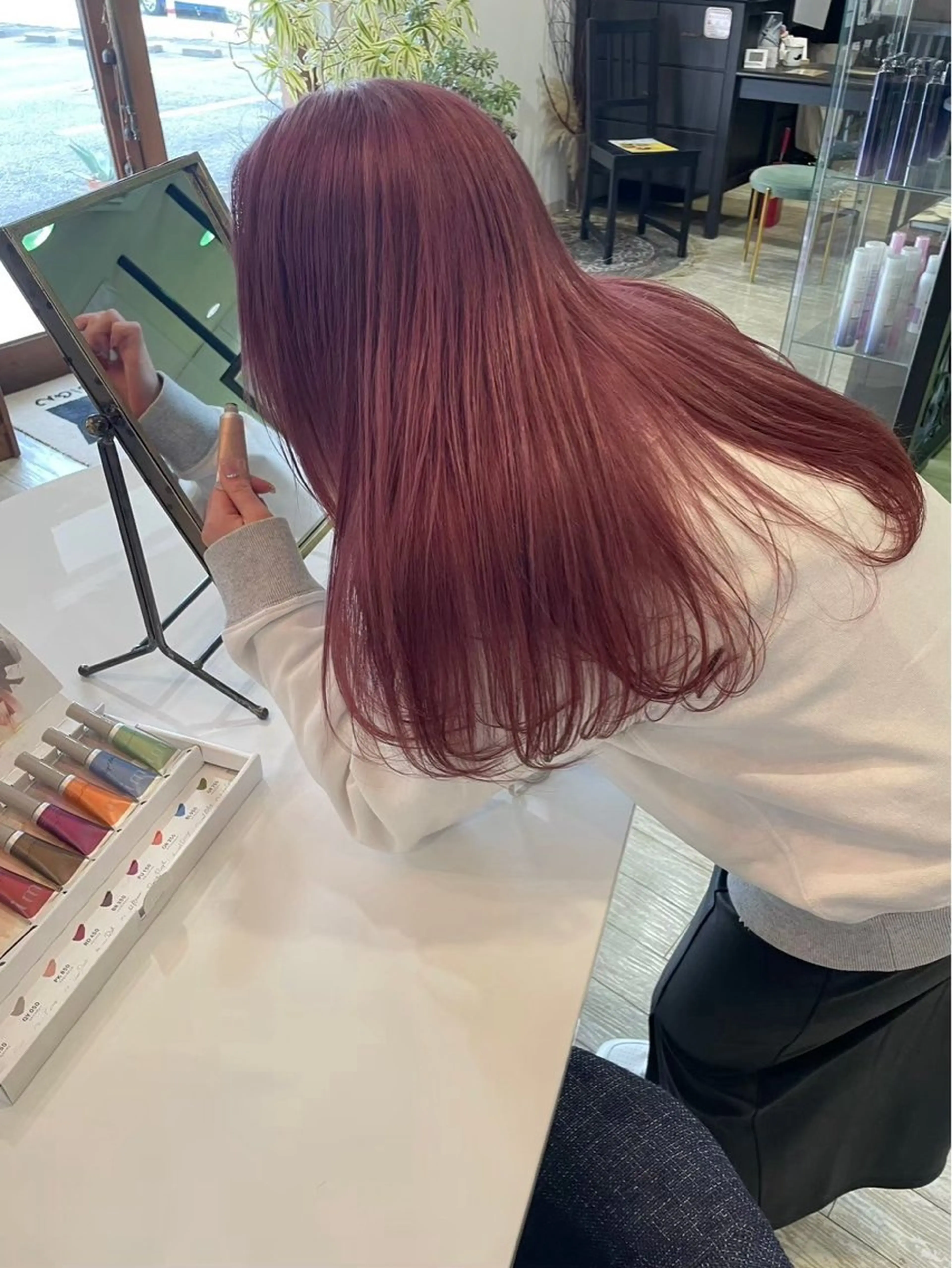 【土曜日限定】上質ハイトーンカラーが破格のミニモ価格にて🎀！！(※営業時間外のみの受付になります)の写真