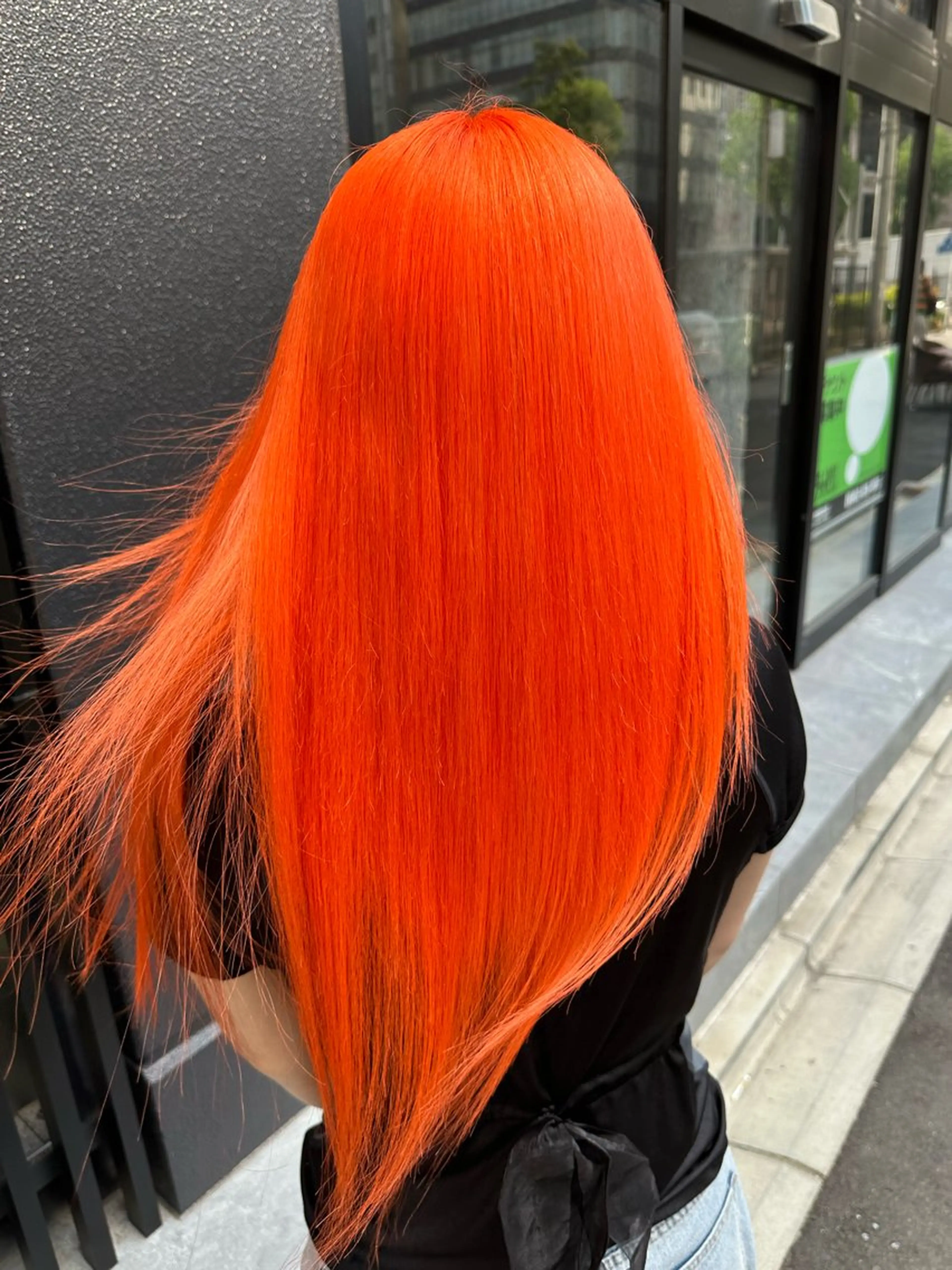 ロング カラー オレンジ ハイトーン/ 縮毛矯正のヘアスタイル