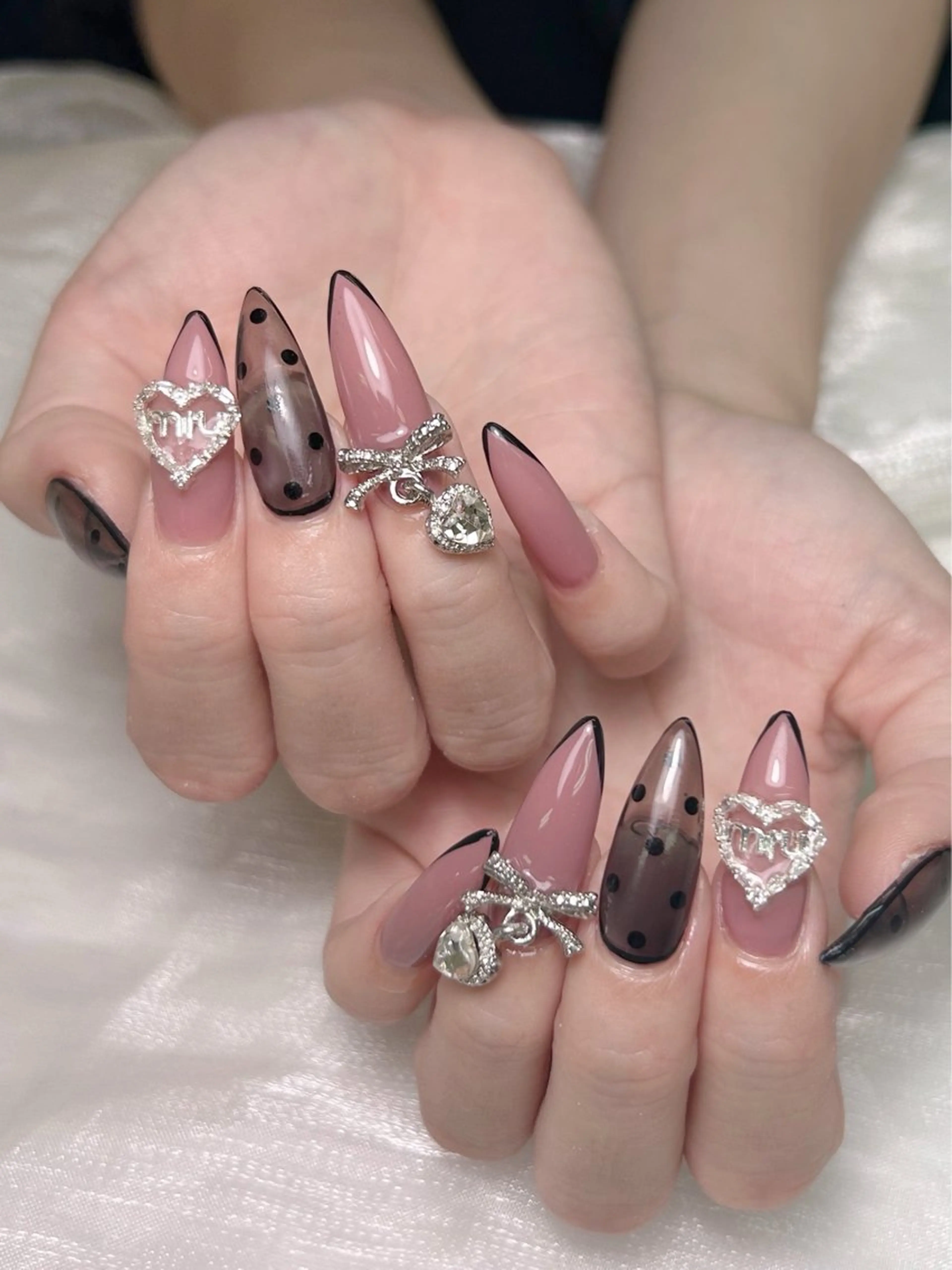 ネイル ハンドネイル lucky nail 歌舞伎町のネイルデザイン