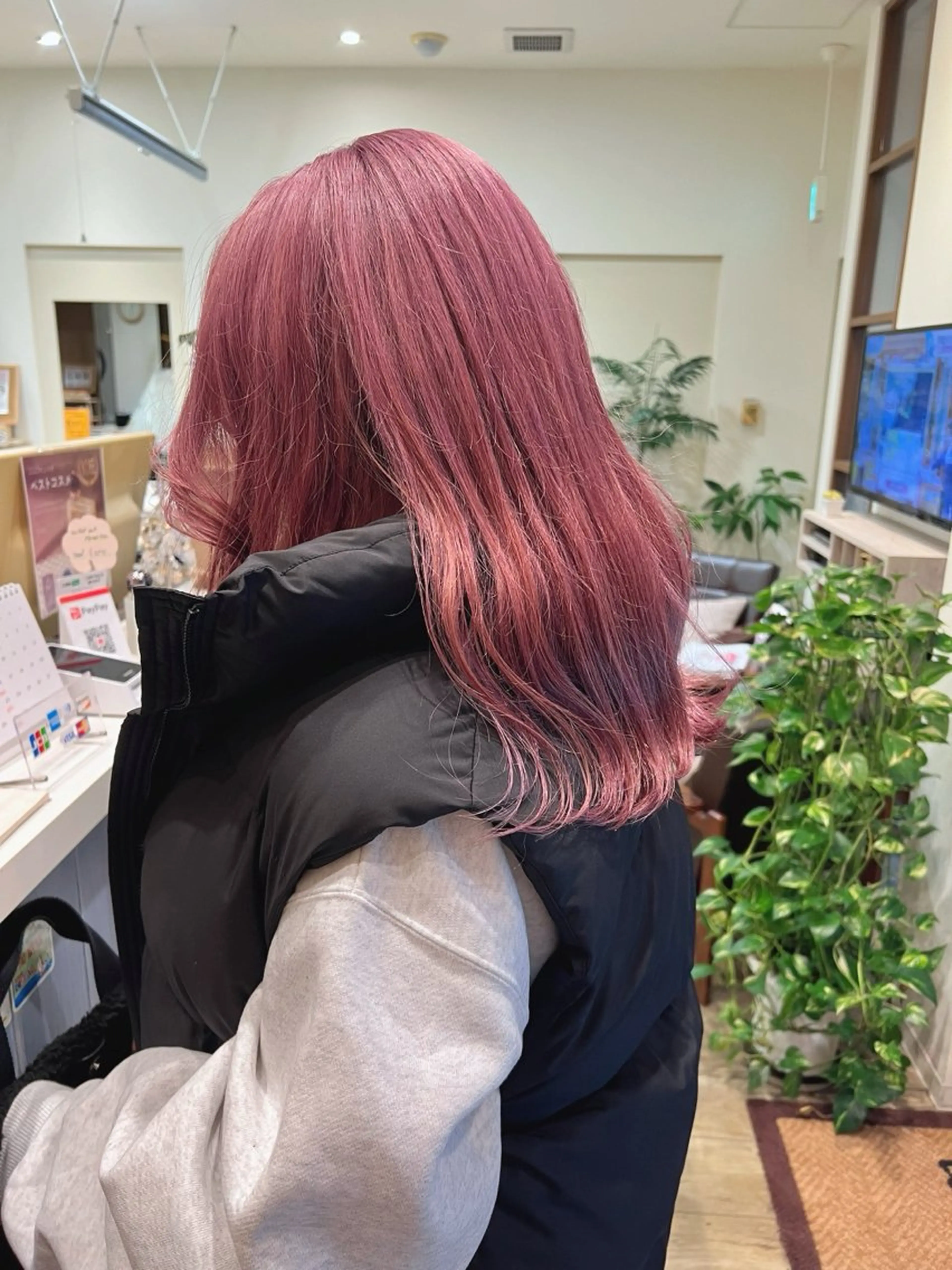 ミディアム カラー ヘアカラー トリートメント 宮原 佳苗のヘアスタイル