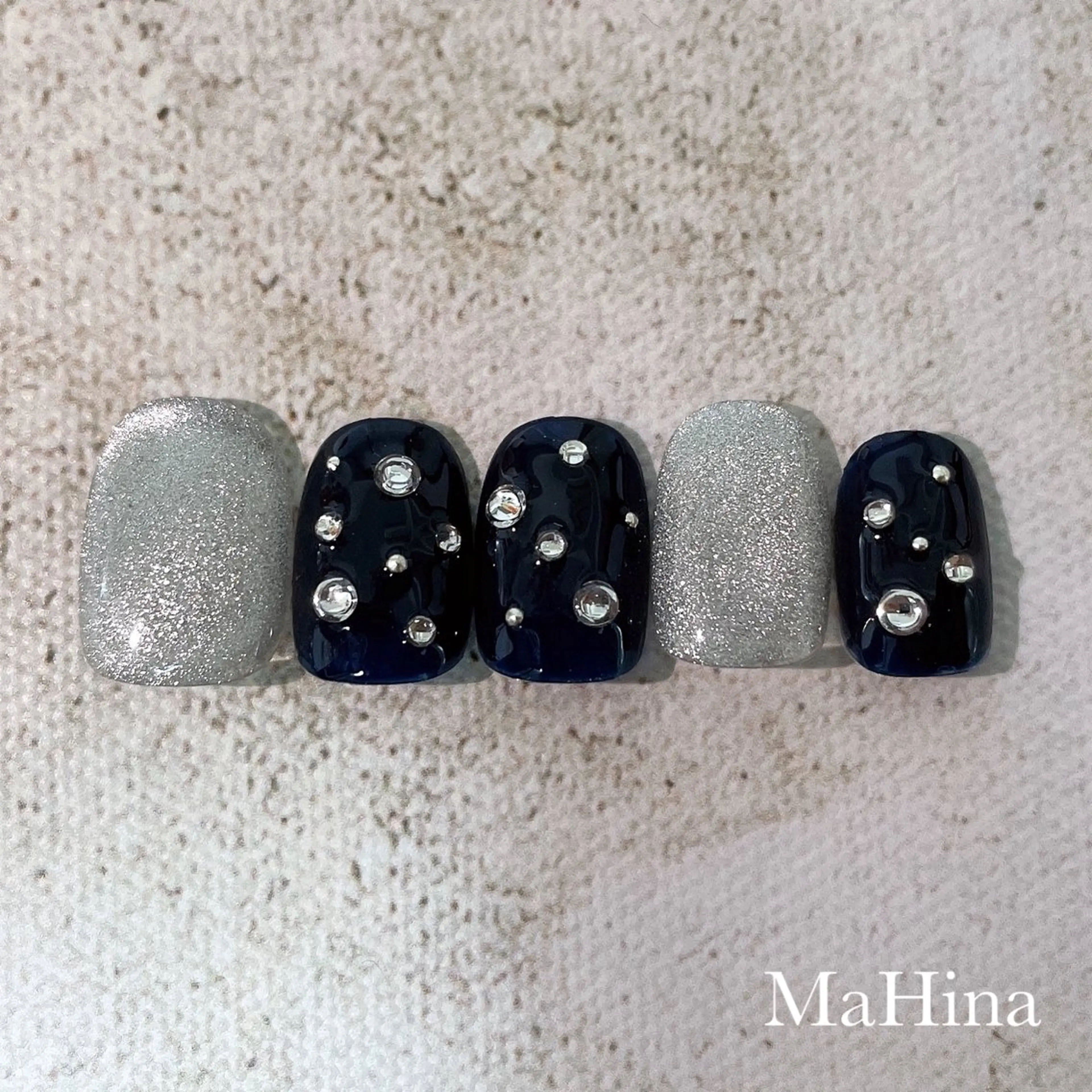 ネイル マグネットネイル ネイビー ハンドネイル Healing Salon...MaHina(マヒナ)所属・MaHina🌙 salonのネイルデザイン