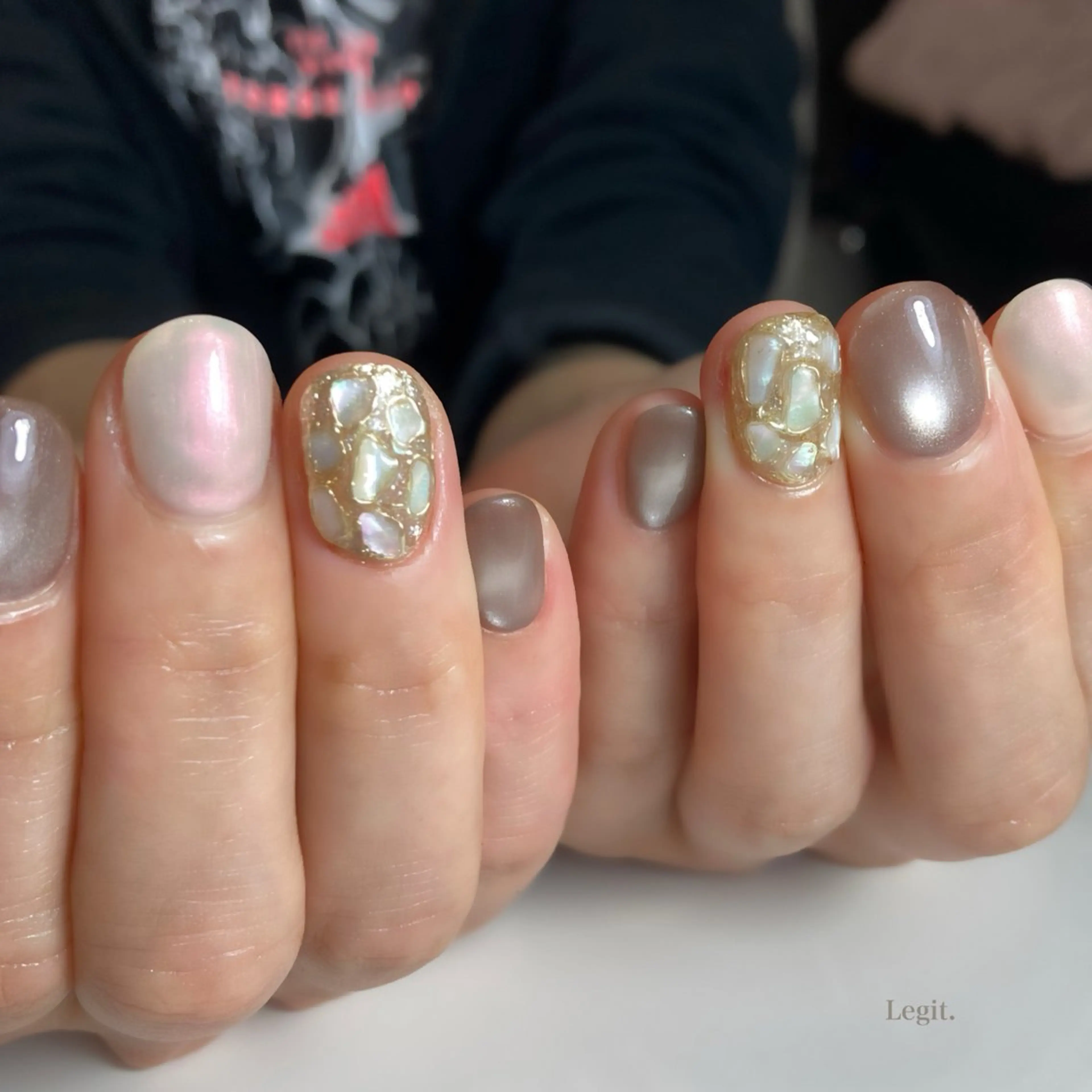 ネイル Legit nail salonのネイルデザイン