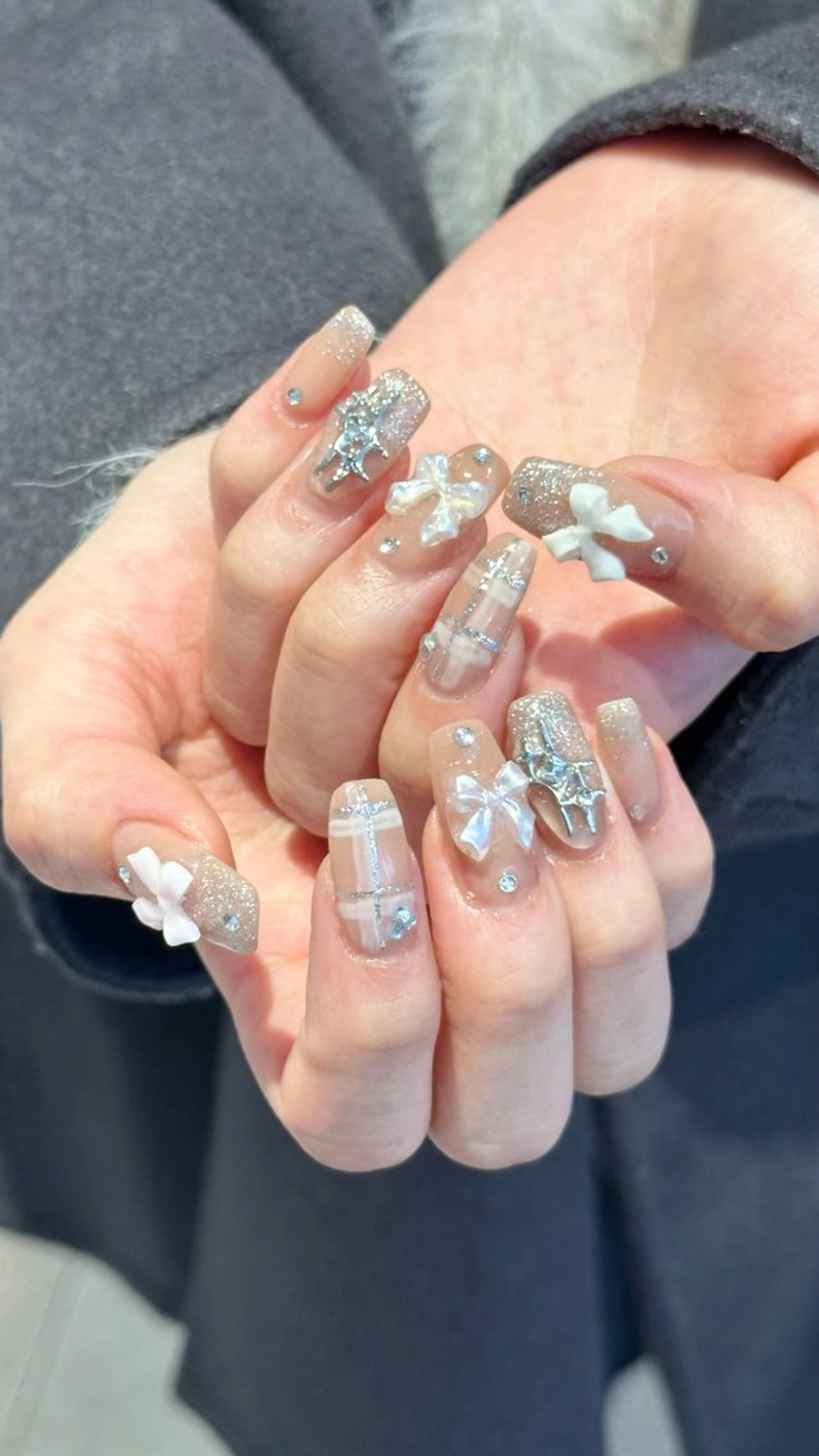 ネイル ハンドネイル 🎀韓国レイヤー特化 🎀ベージュ/ミクのヘアスタイル