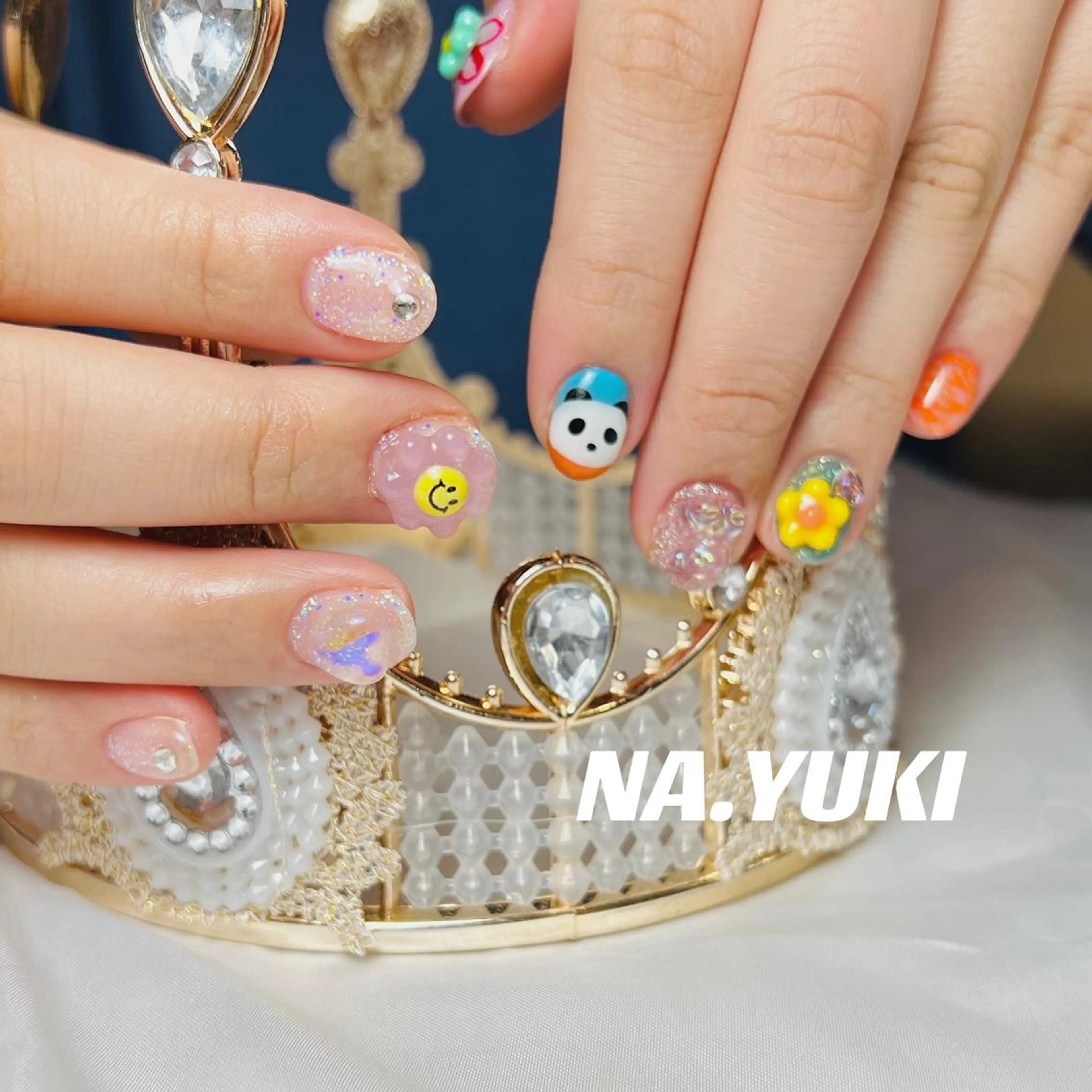 ネイル 🦋 Queenieのネイルデザイン