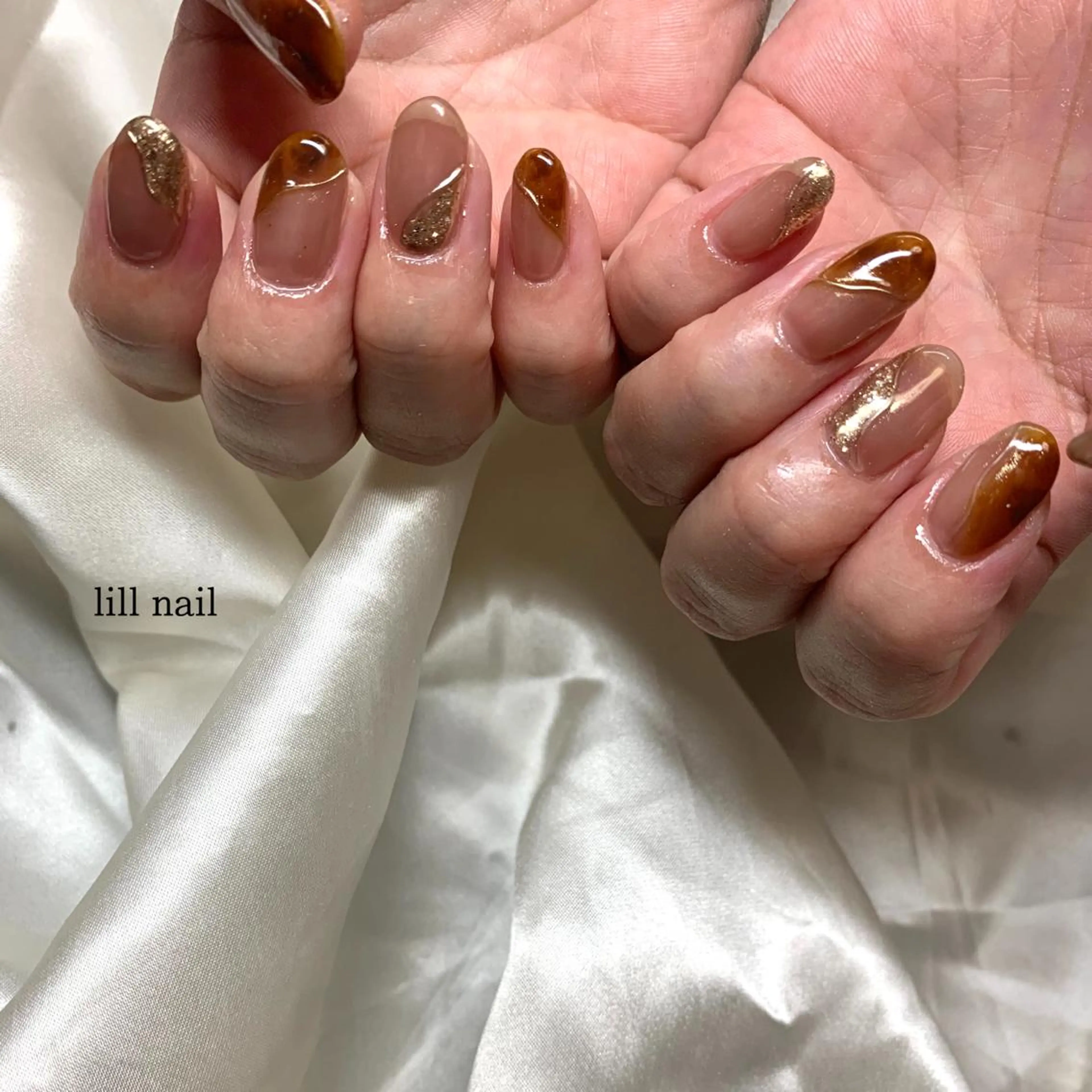 ミディアム pllia beautyのネイルデザイン