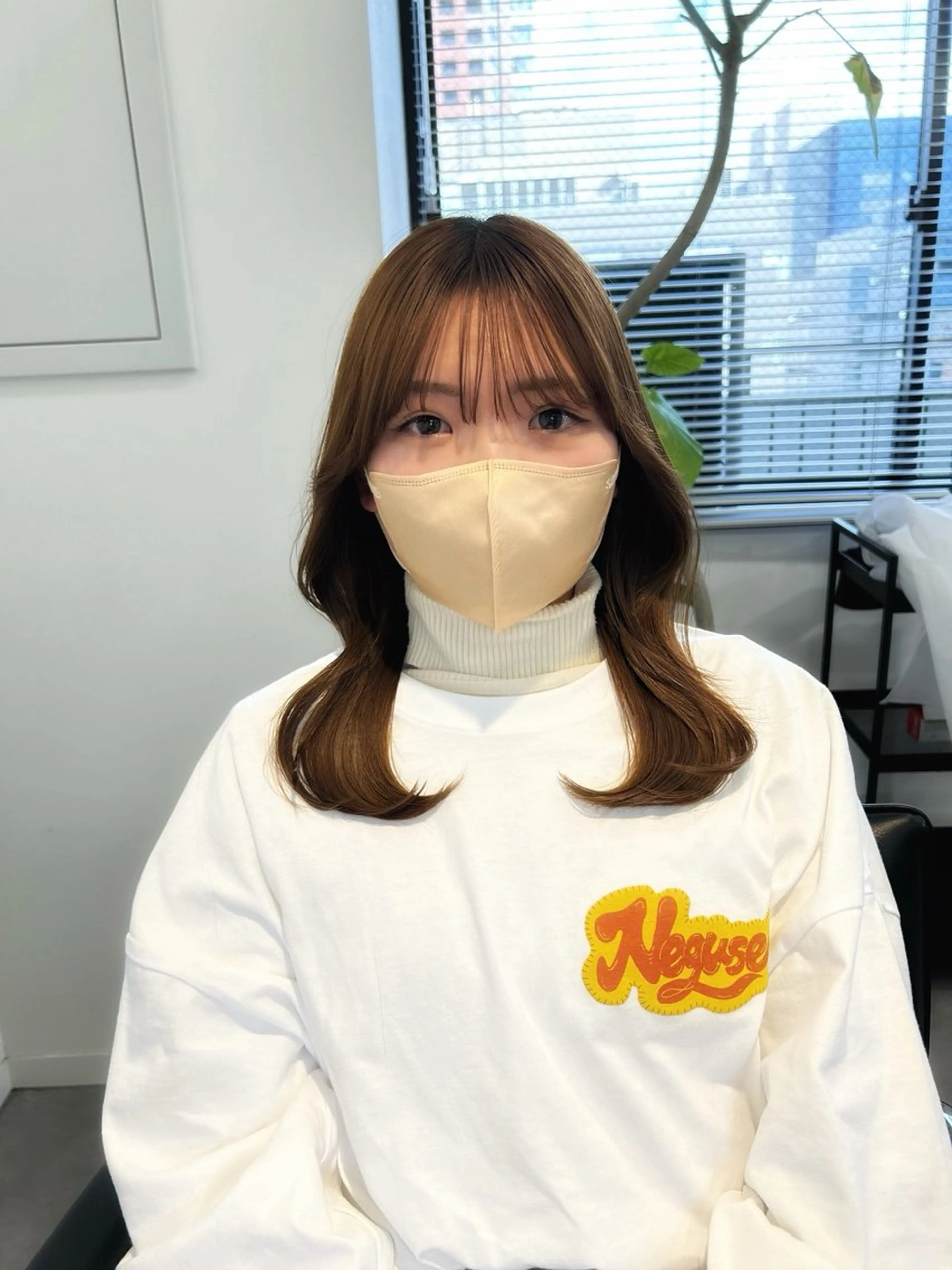 ミディアム カラー ベージュカラー くびれヘア レイヤーカット ❤️ショートカット ・顔周りカット❤️のヘアスタイル