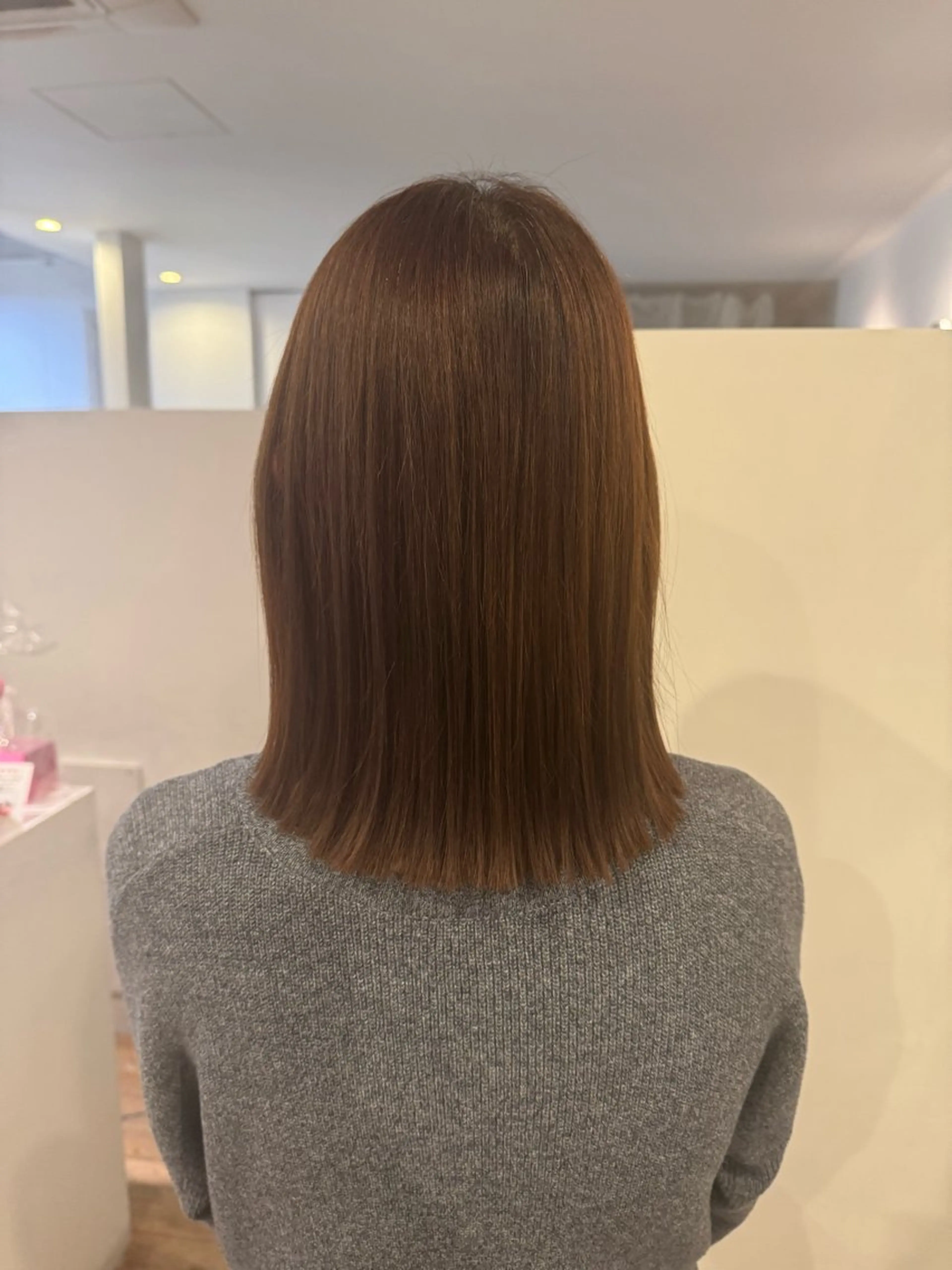 ミディアム 【YOKE】　西田 乃那のヘアスタイル