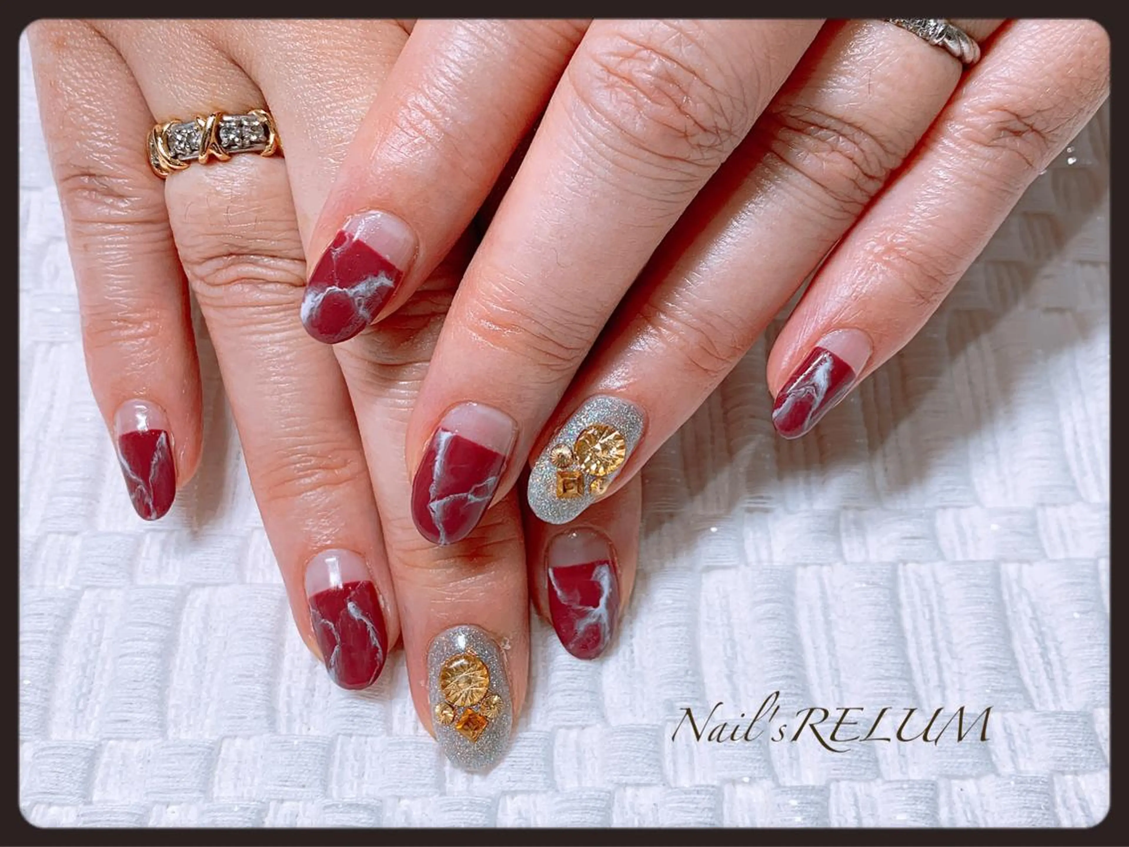 ネイル THECOLORS所属・近貞 莉奈のネイルデザイン