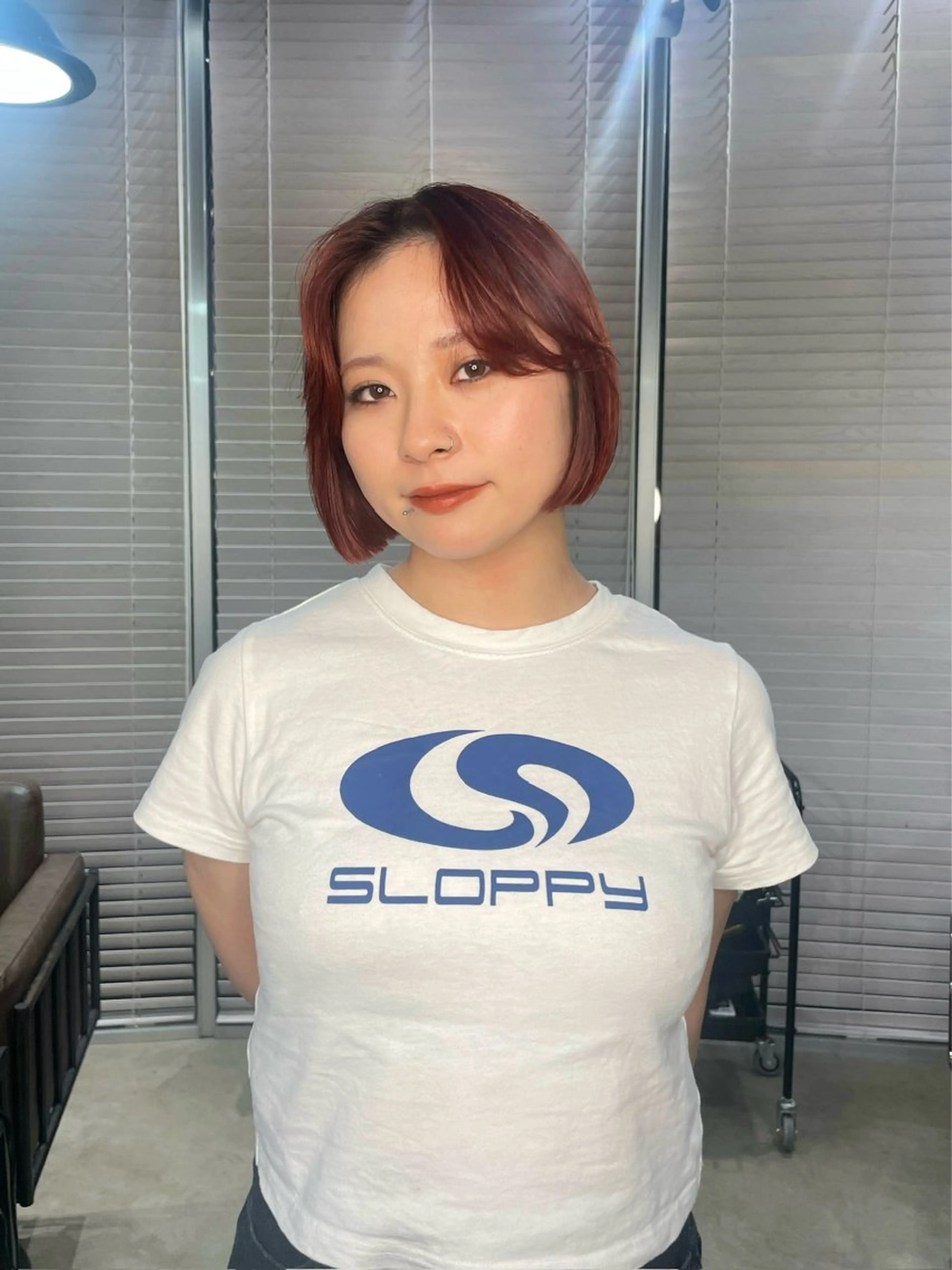 カラー ブリーチ ミルクティーベージュ ブリーチ🖤サヤカのヘアスタイル