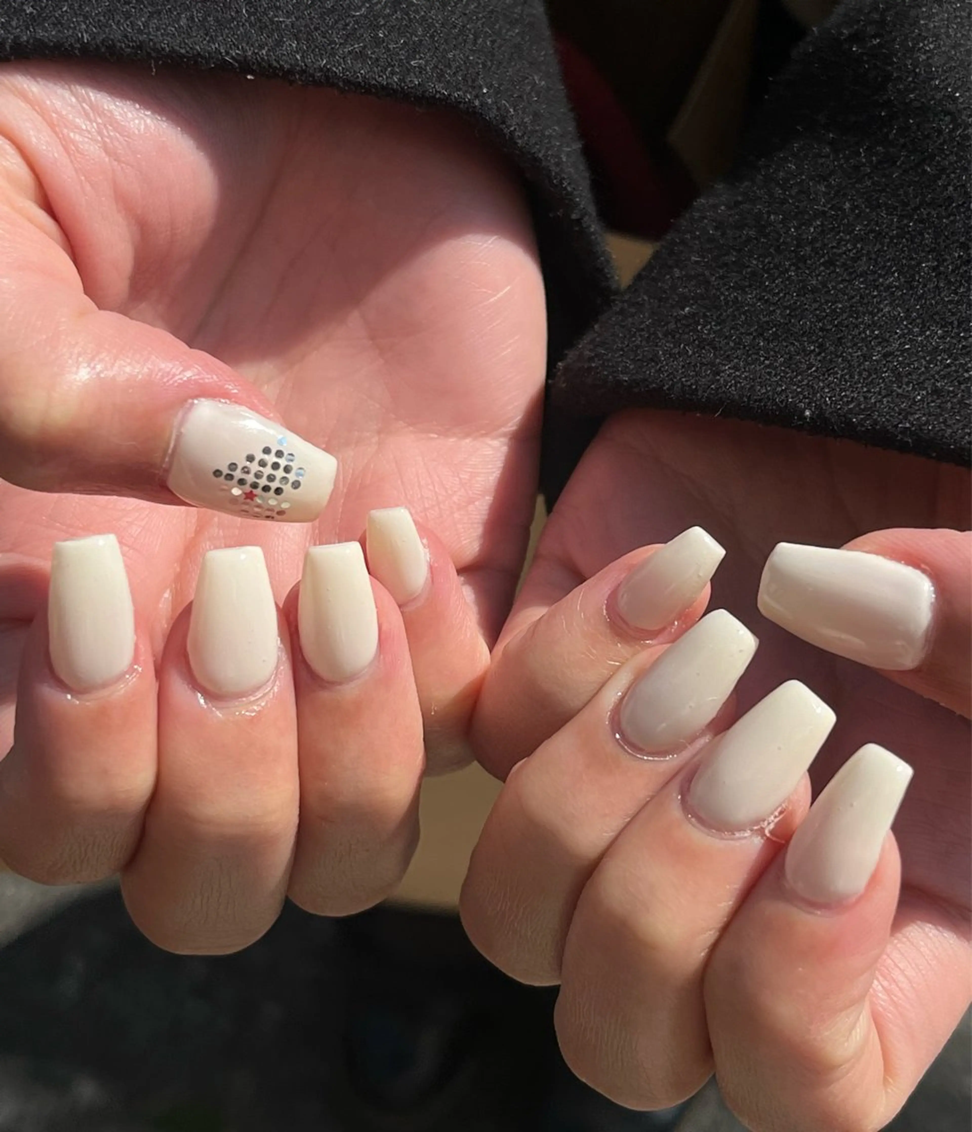 ネイル ハート ハンドネイル schon 🎀saraのネイルデザイン