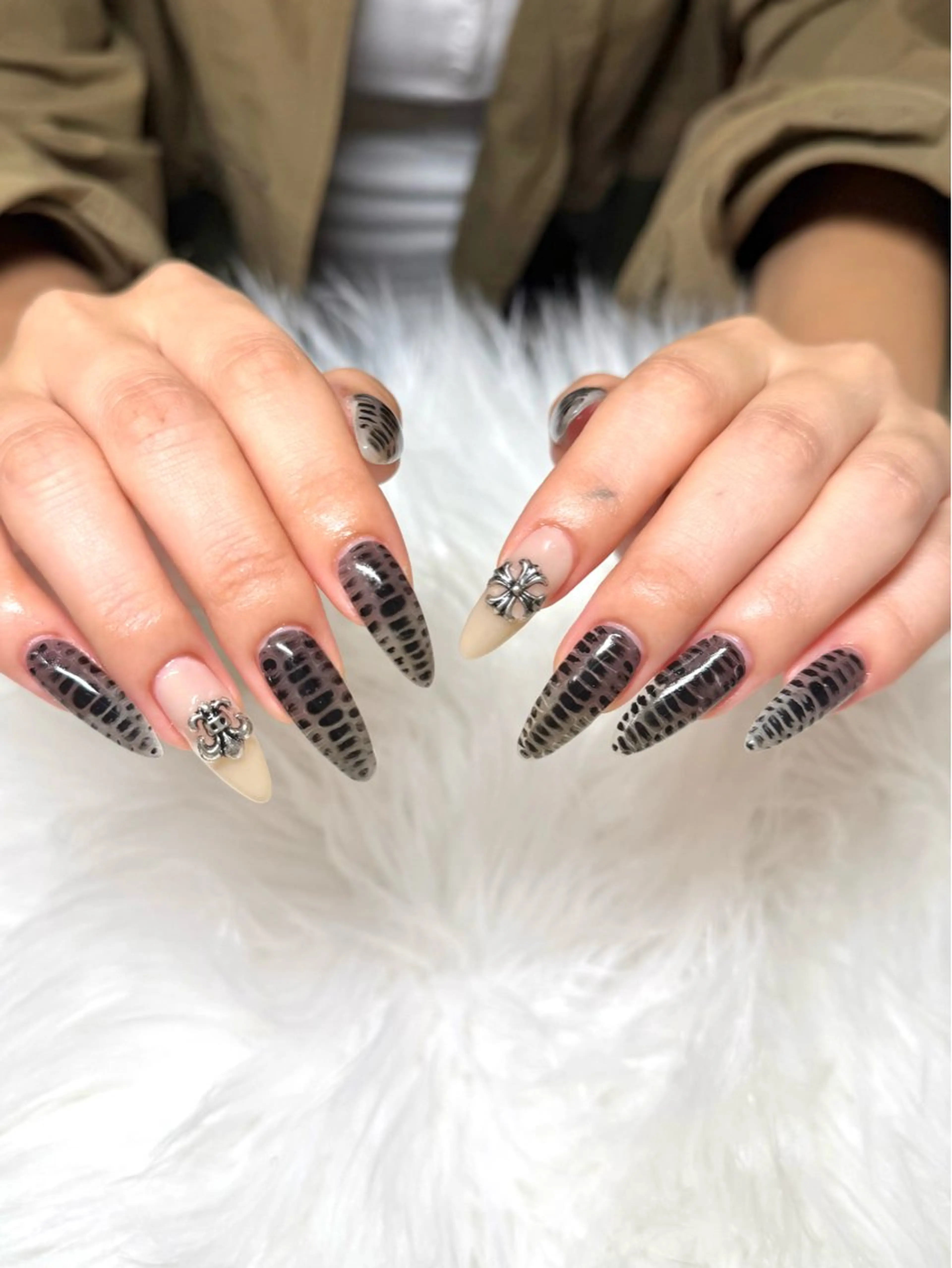 ネイル ハンドネイル AURORA eyelash&nail salon アメ村店所属・🌏AURORA | RiRi🪐のネイルデザイン