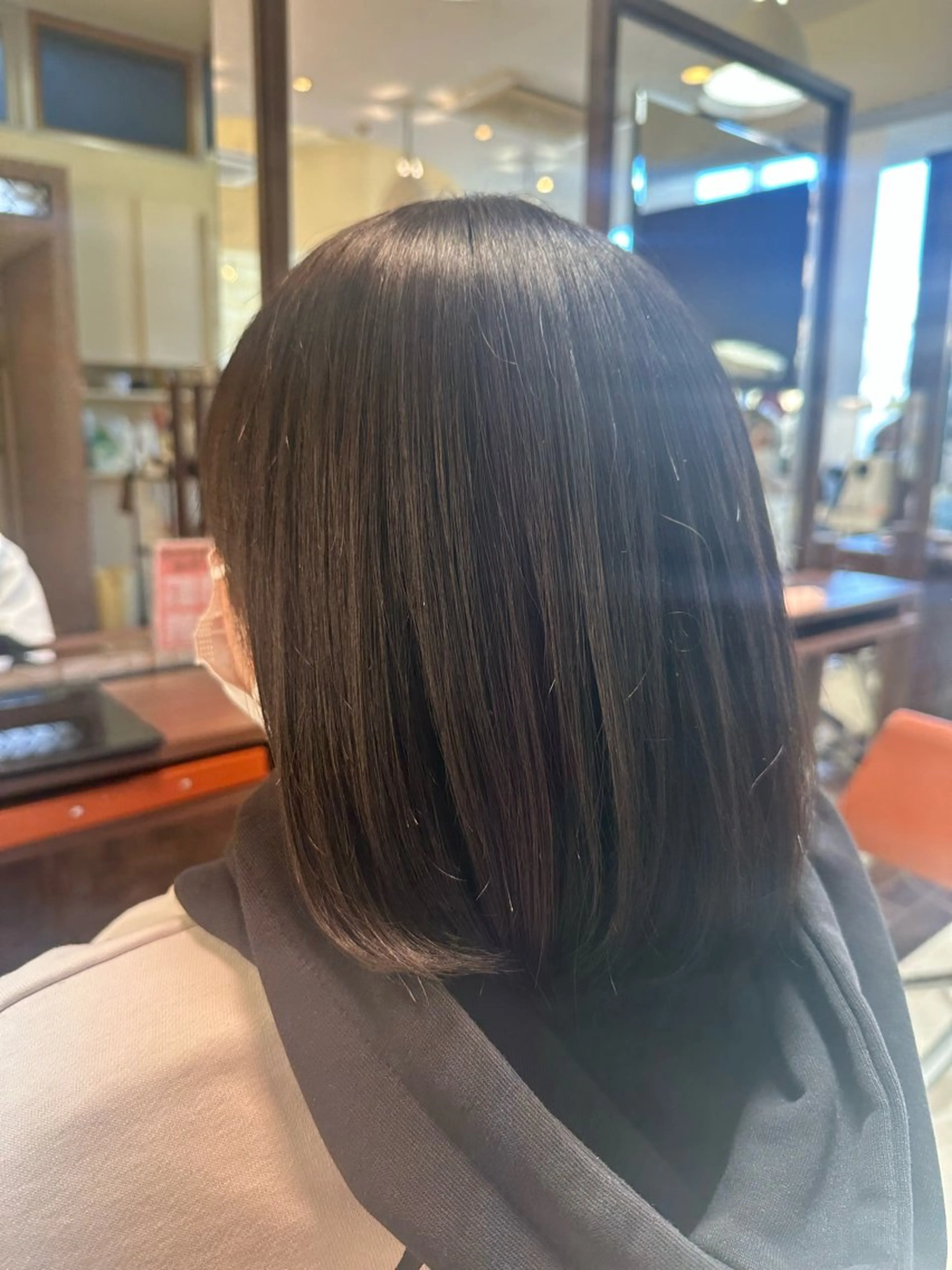 ミディアム カット 縮毛矯正 トリートメント 成田で1番扱いやすい 髪へ導くみつきのヘアスタイル