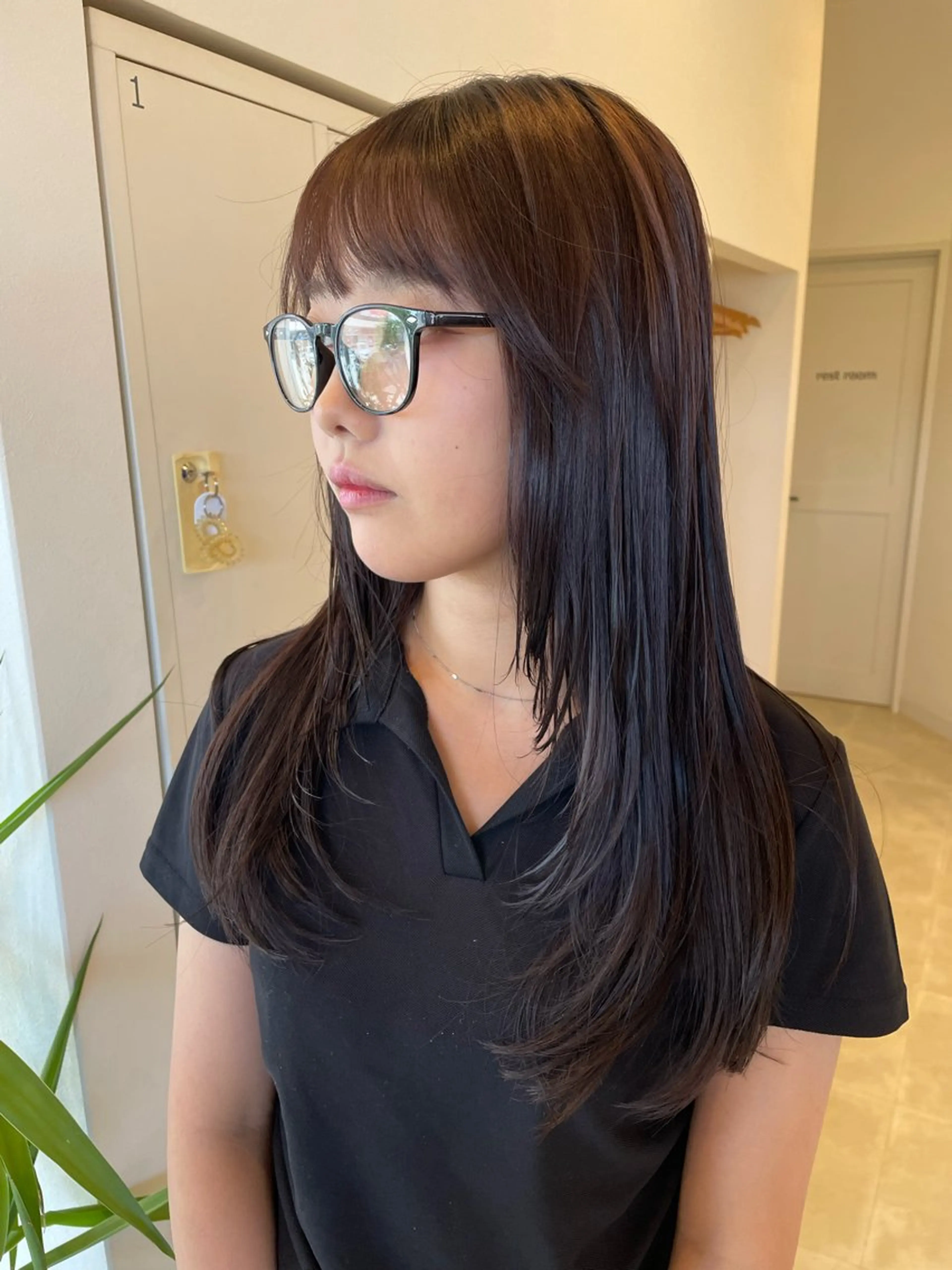 セミロング ハイレイヤー レイヤーカット カット ヘアカラー SARA古賀店 かすみ🐬🩵のヘアスタイル
