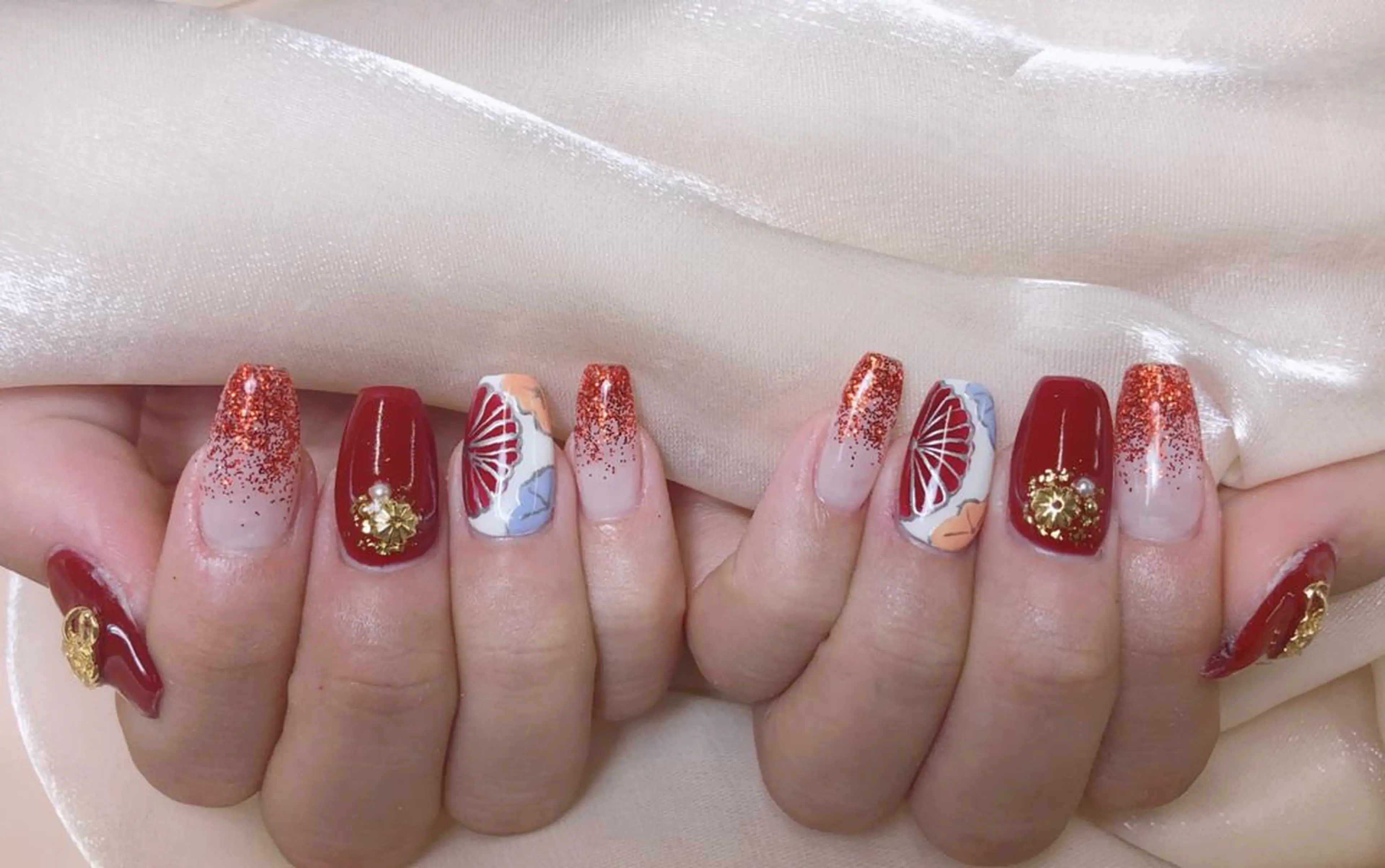 ネイル LR.ONE ヨウのネイルデザイン