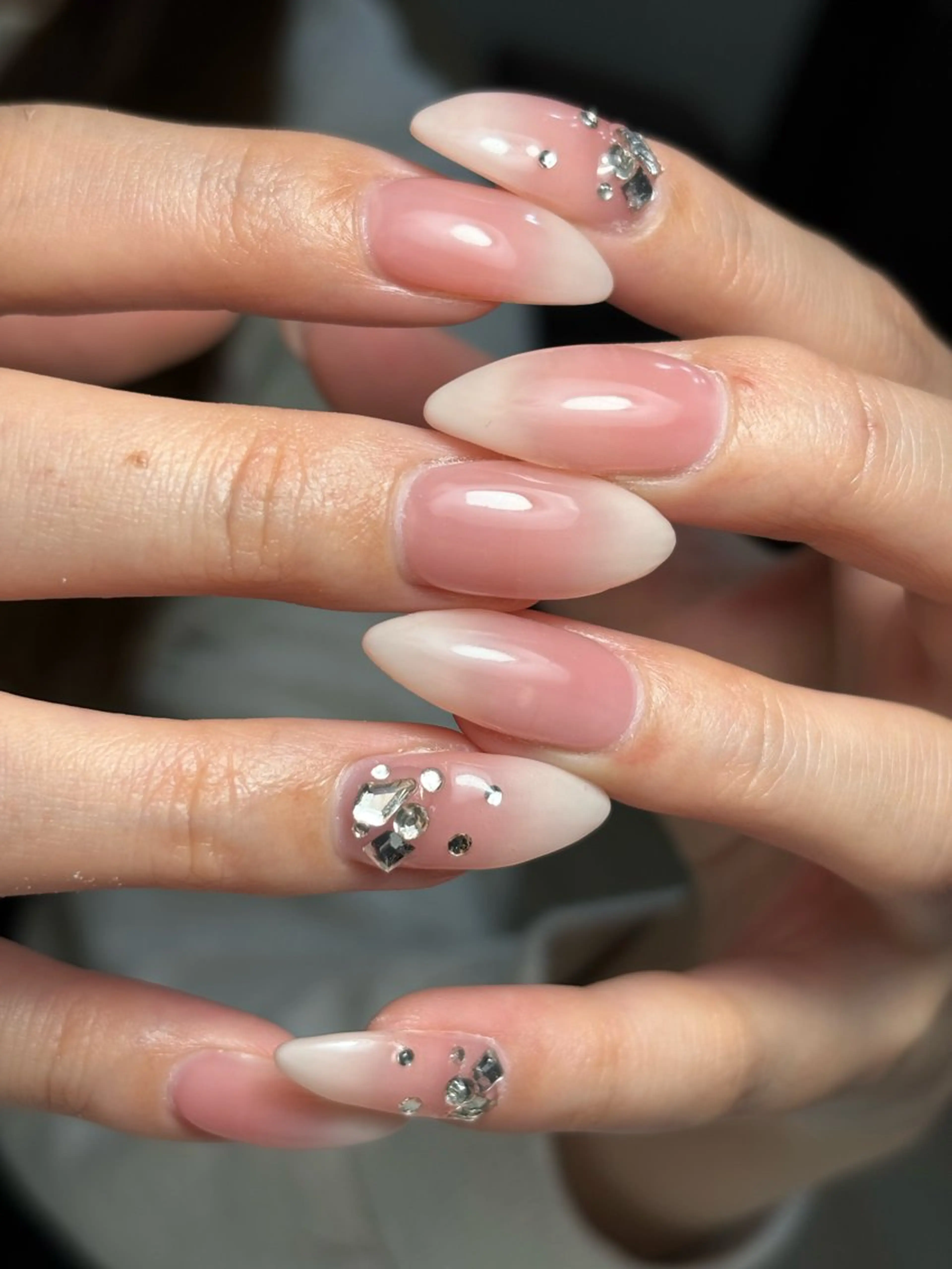 ネイル ハンドネイル フットネイル ✴︎ Delightのネイルデザイン