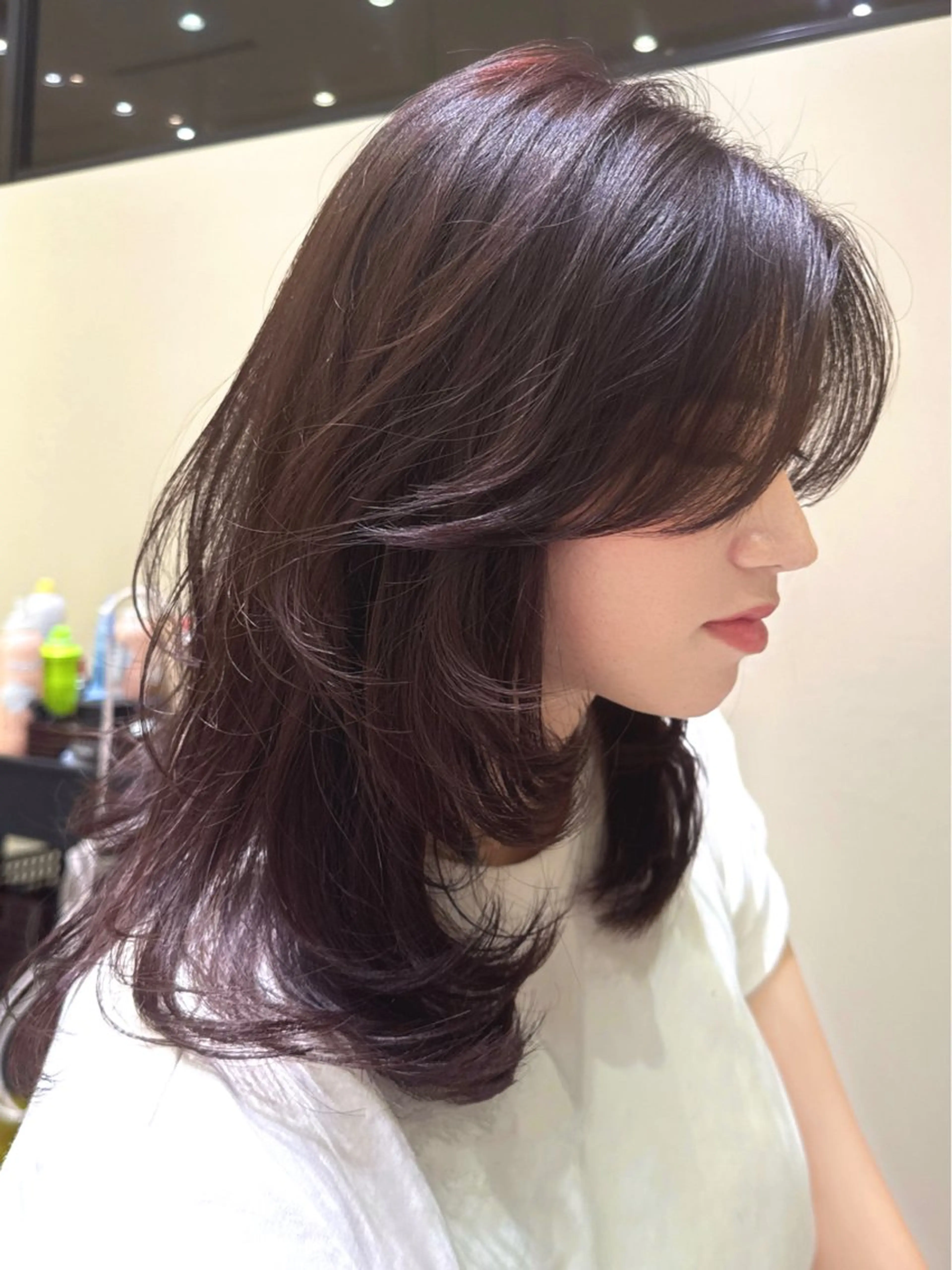 セミロング カラー ブラウンカラー ラベンダーカラー ラベンダーブラウン レイヤーカット カット ヘアカラー トリートメント 西宮ガーデンズ k-two土田陸登のヘアスタイル