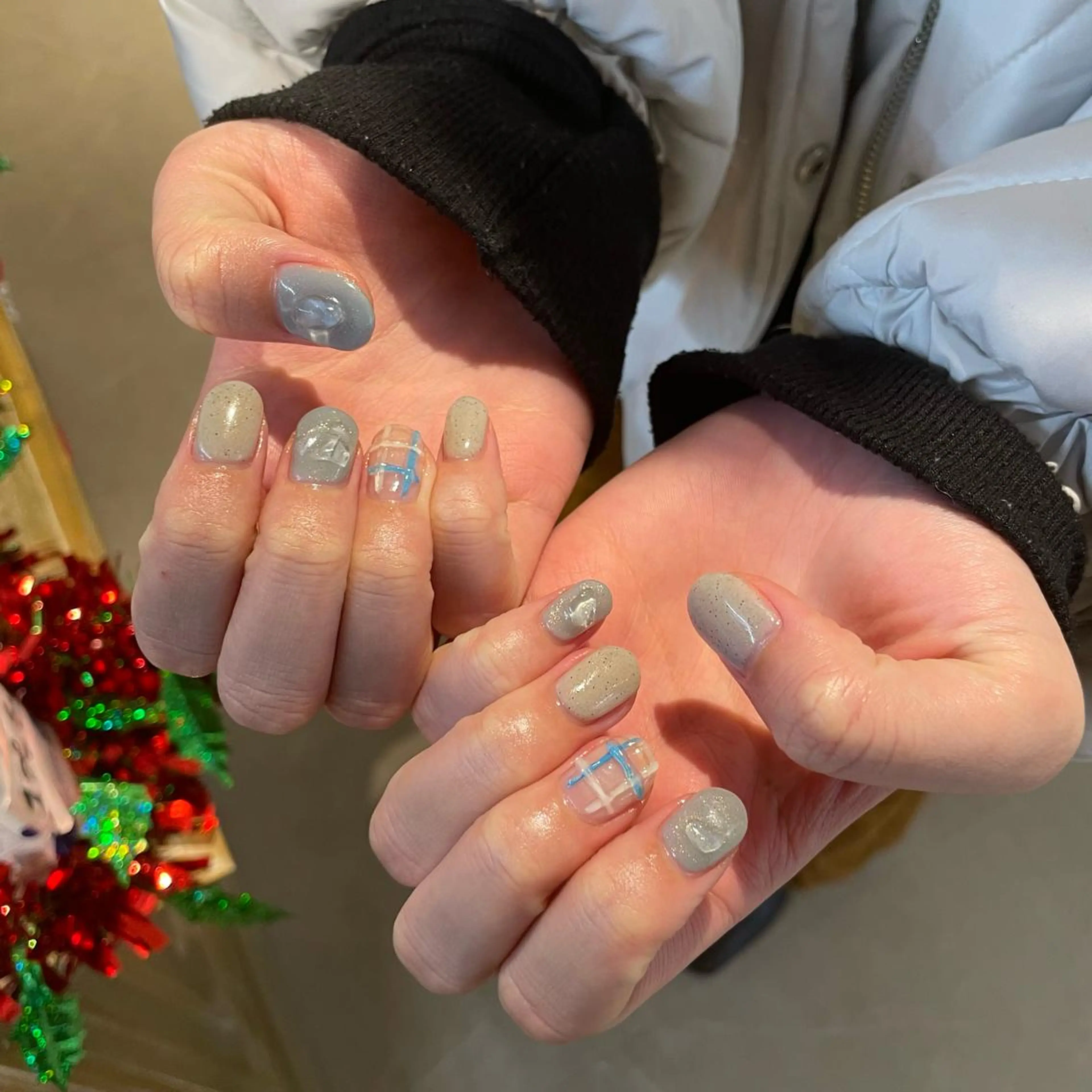 ネイル ﾔｽﾀﾞ ﾐﾅのネイルデザイン