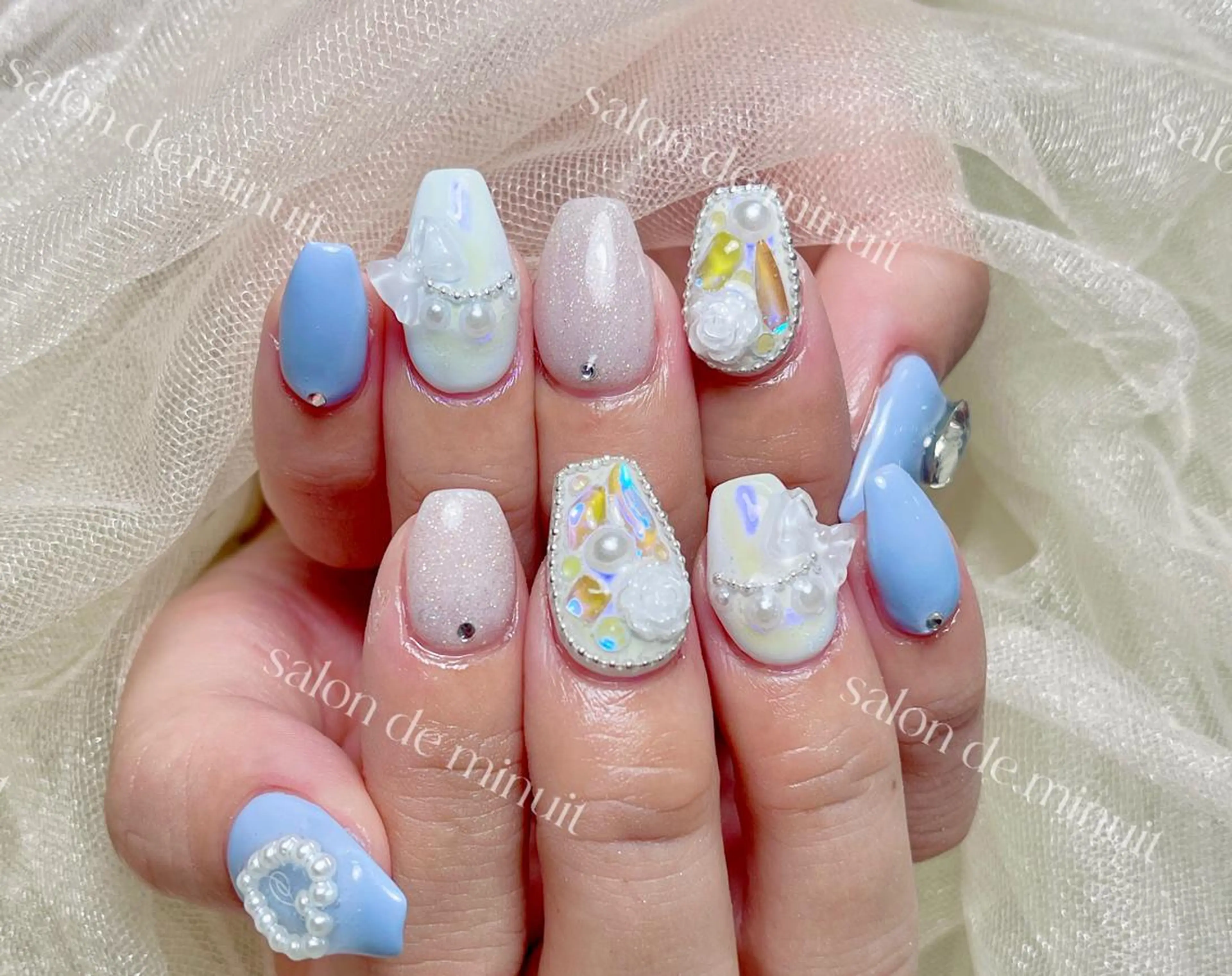 ネイル Salon de Minuit🦩のネイルデザイン