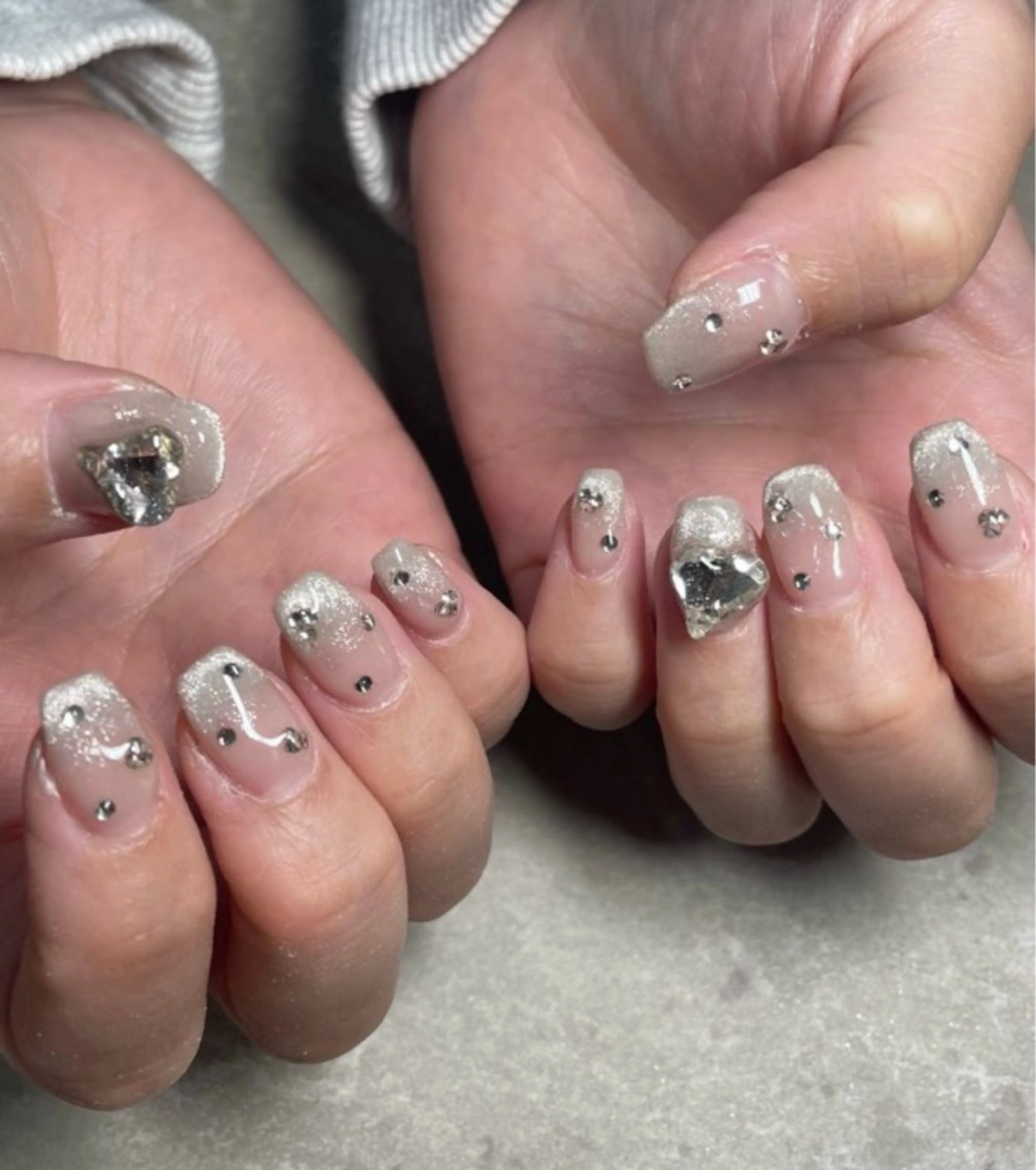 ネイル ハンドネイル LAVISH nanamiのネイルデザイン