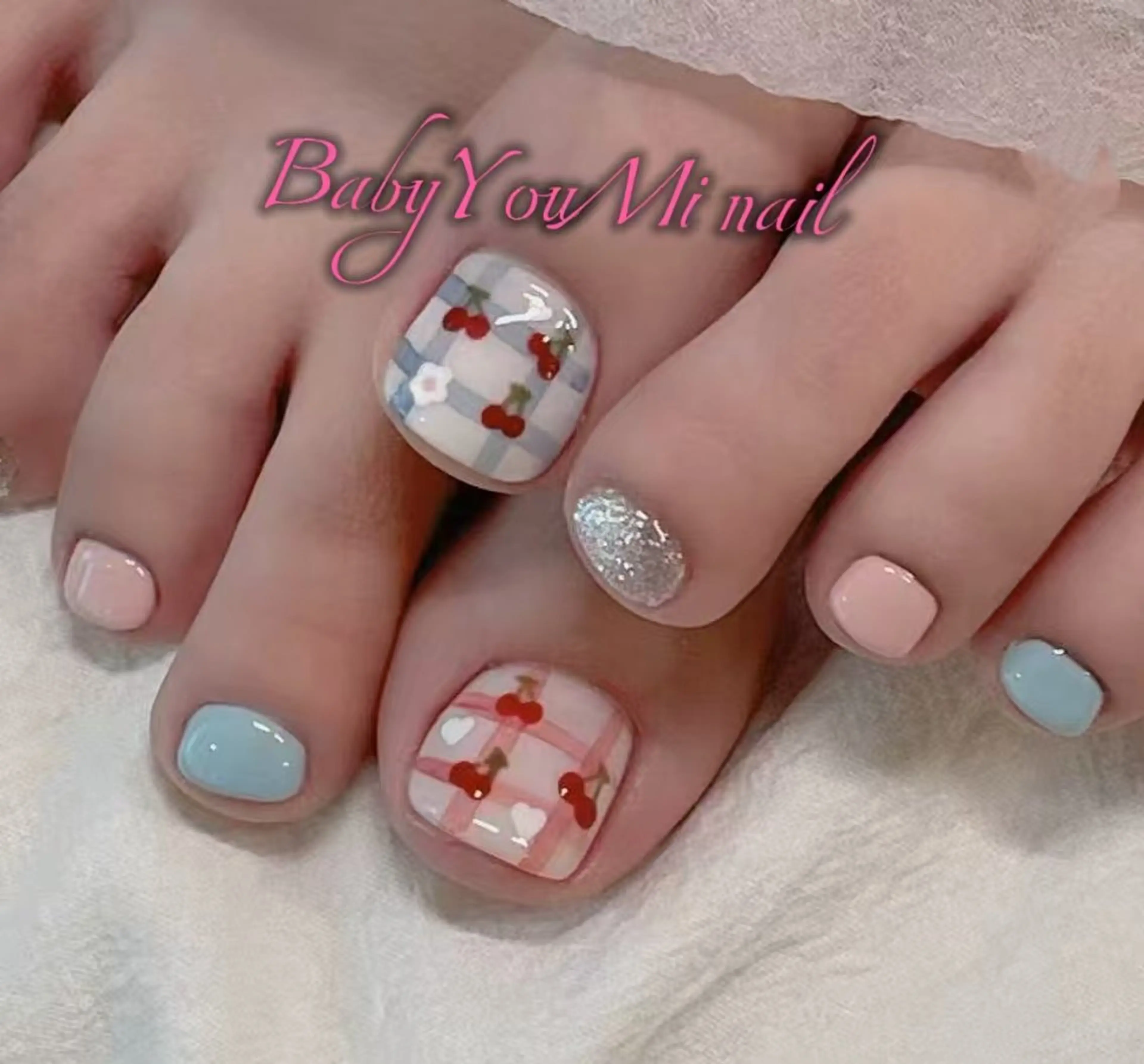 ネイル オーロラネイル フラワーネイル フットネイル フレンチネイル ジェルネイル フットネイル BabyYouMi ねねのネイルデザイン