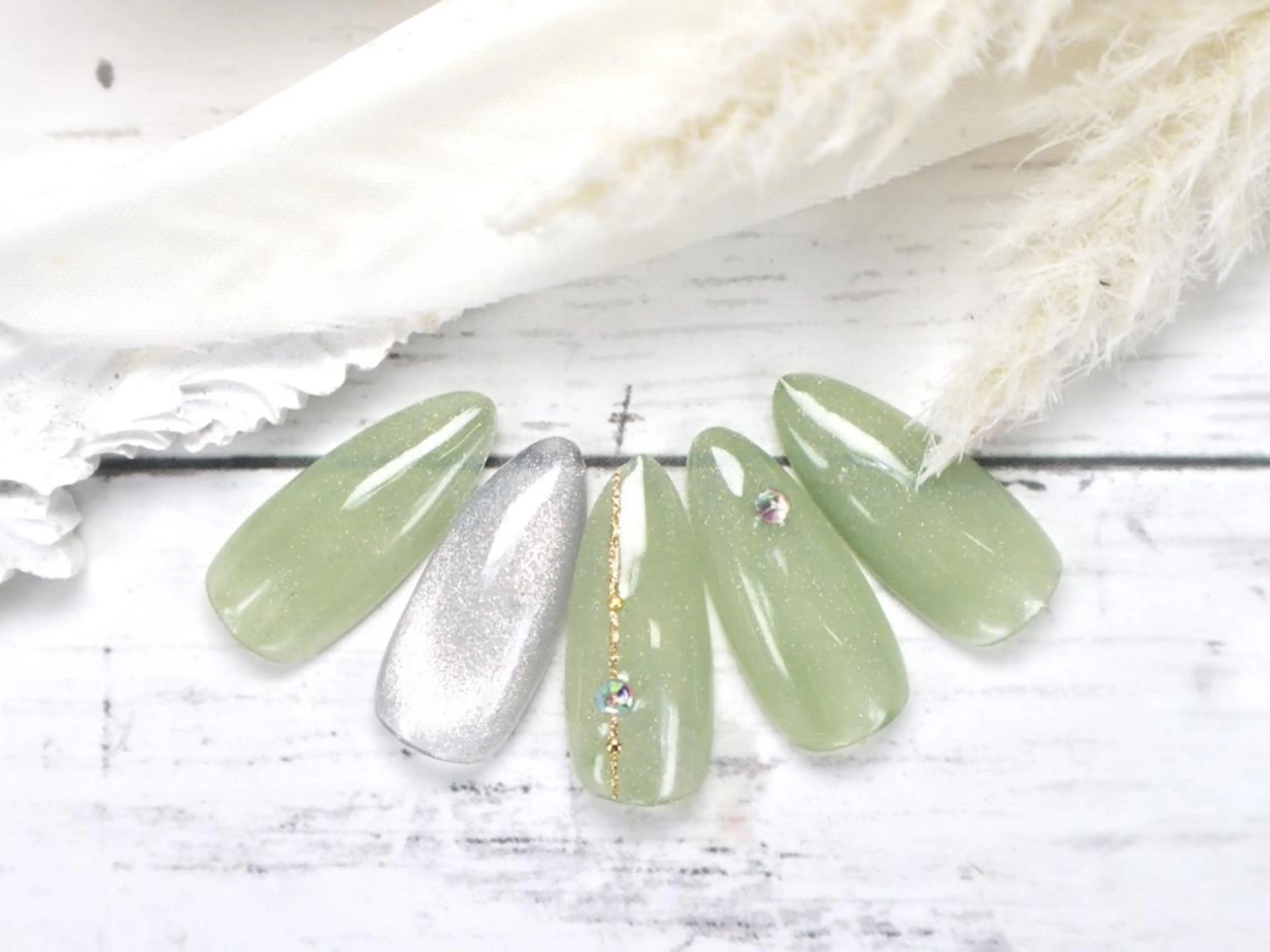 ネイル ハンドネイル ハンドケア へぜリヒ ·もものネイルデザイン