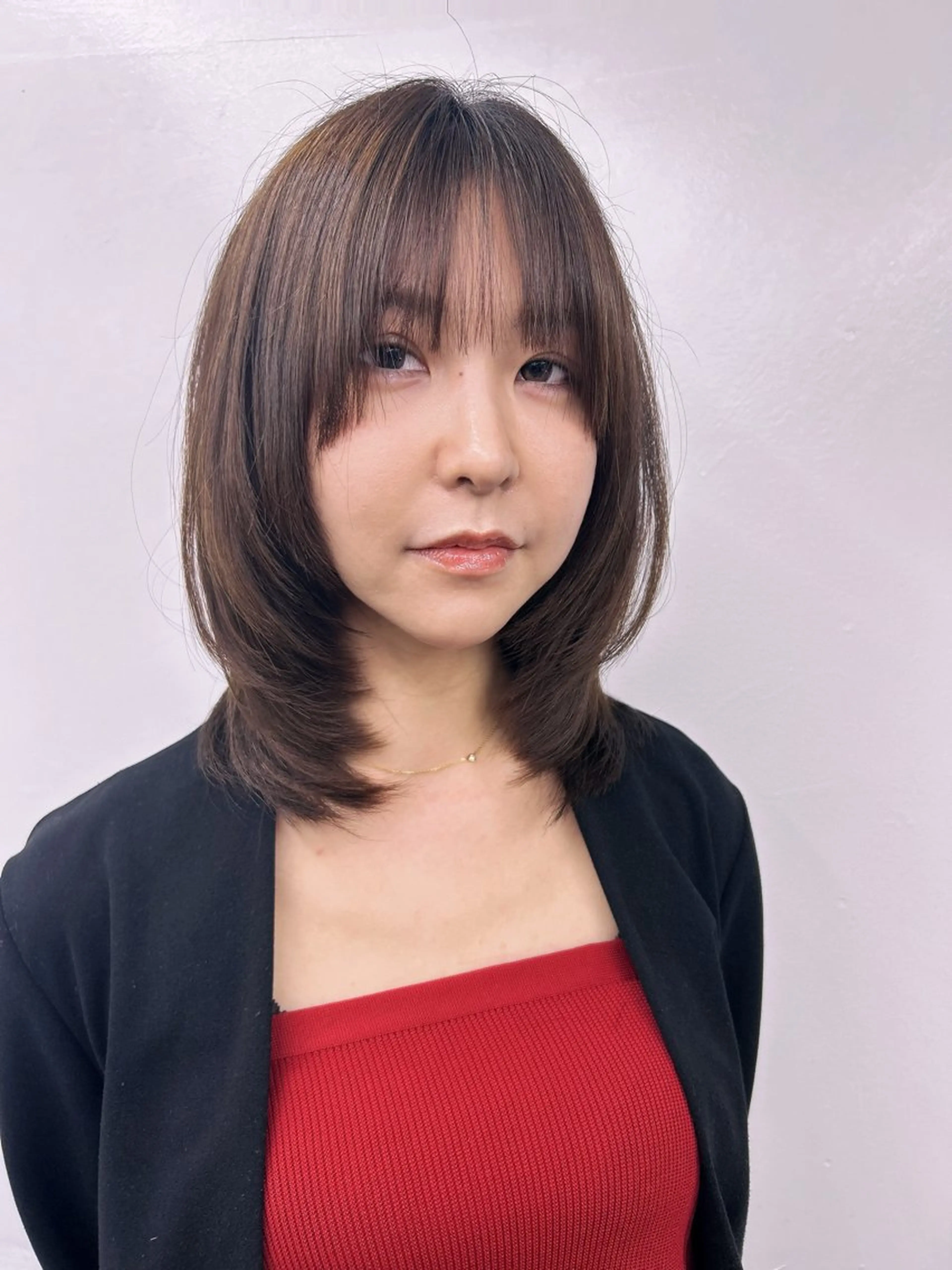 ミディアム ハッシュカット ハイレイヤー レイヤーカット カット トリートメント 下妻 カラーエクステ難波のヘアスタイル