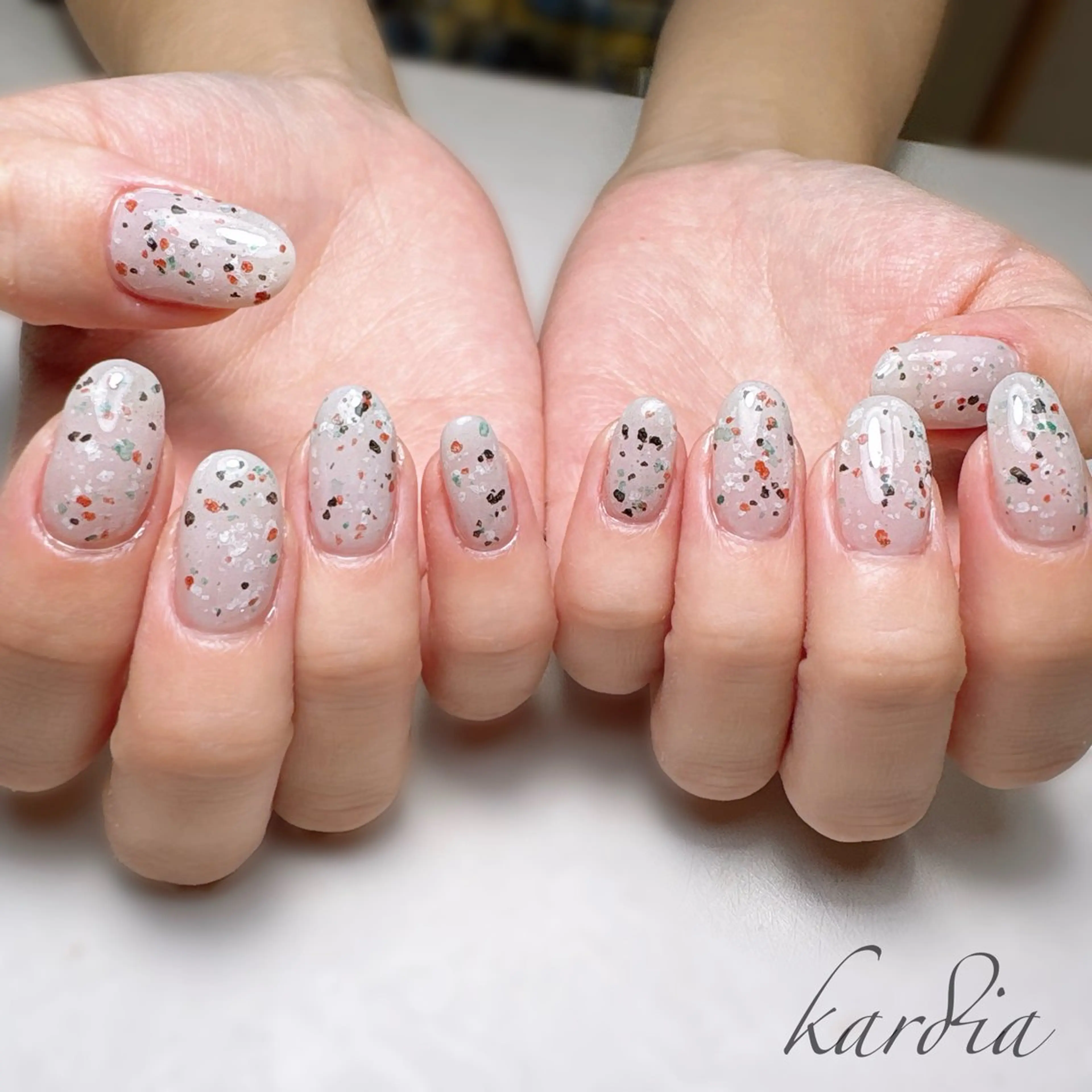 ネイル ハンドネイル καρδιά -ｶﾙﾃﾞｨｱ-のネイルデザイン