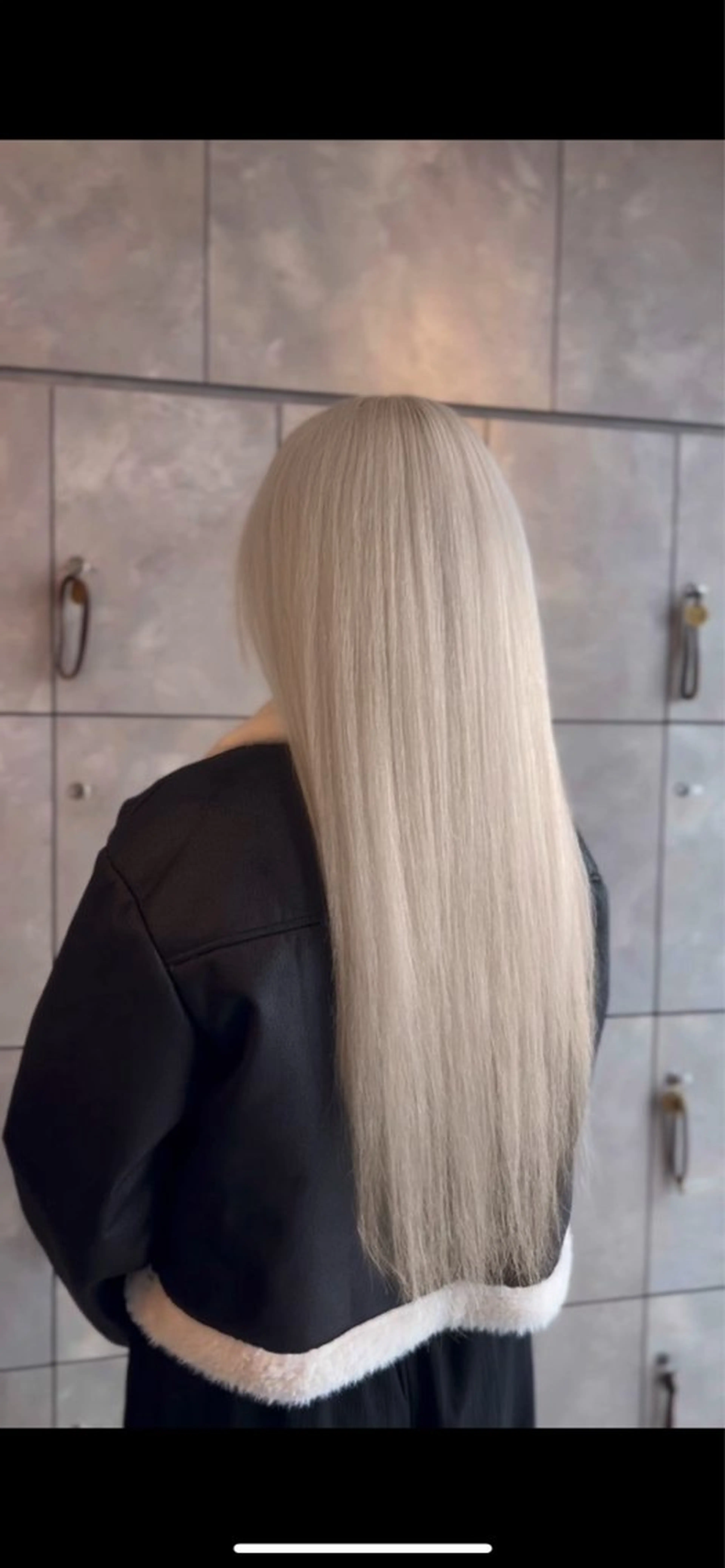 ロング カラー Lani5710所属・🎀ハイトーン・艶 カラー HANA🎀のヘアスタイル